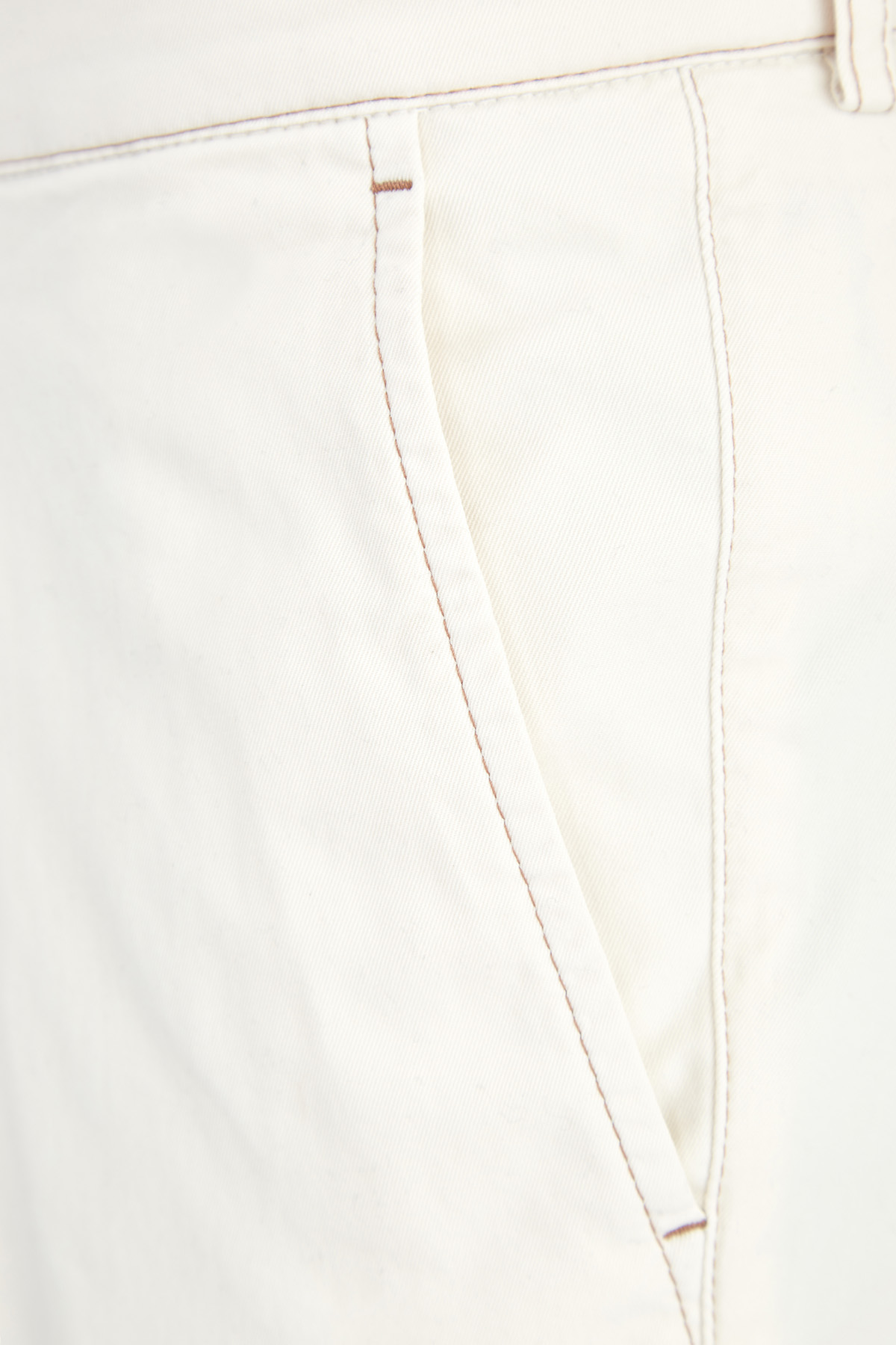 Брюки кроя leisure с защипами на бердах и зауженными брючинами BRUNELLO CUCINELLI, цвет белый, размер 52 - фото 6