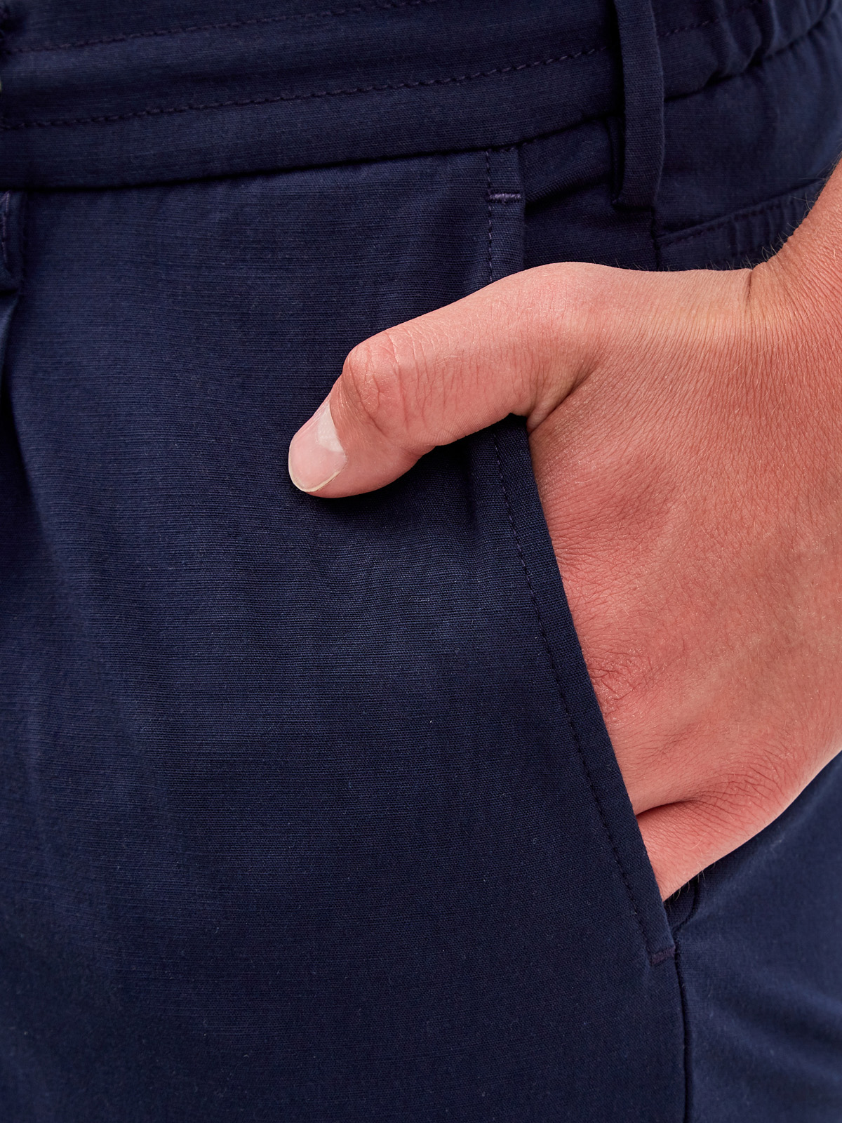 Однотонные брюки из эластичного хлопка с защипами ELEVENTY, цвет синий, размер 50;52;54;48 - фото 5