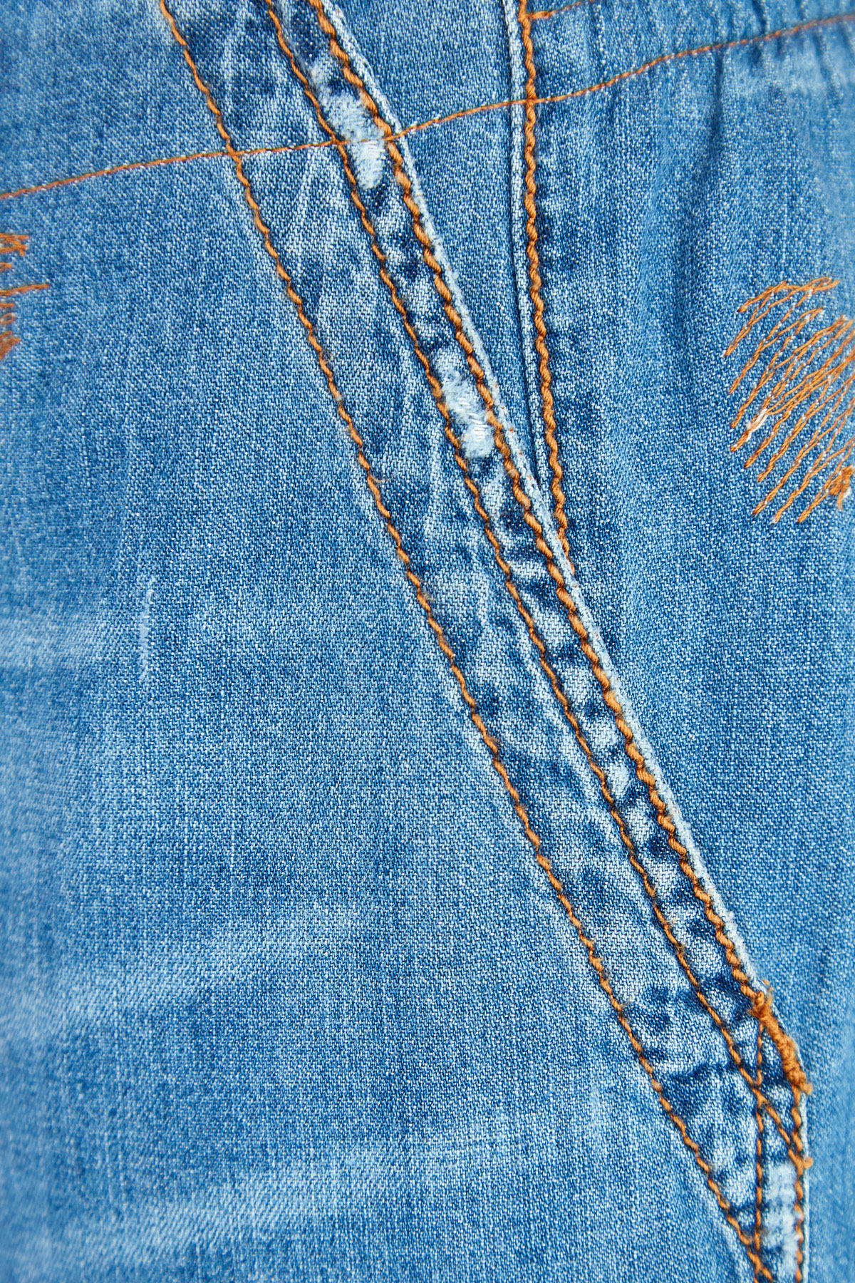 Джоггеры из тонкого денима с эффектом варки и вязаными манжетами ERMANNO SCERVINO, цвет синий, размер 38 - фото 6