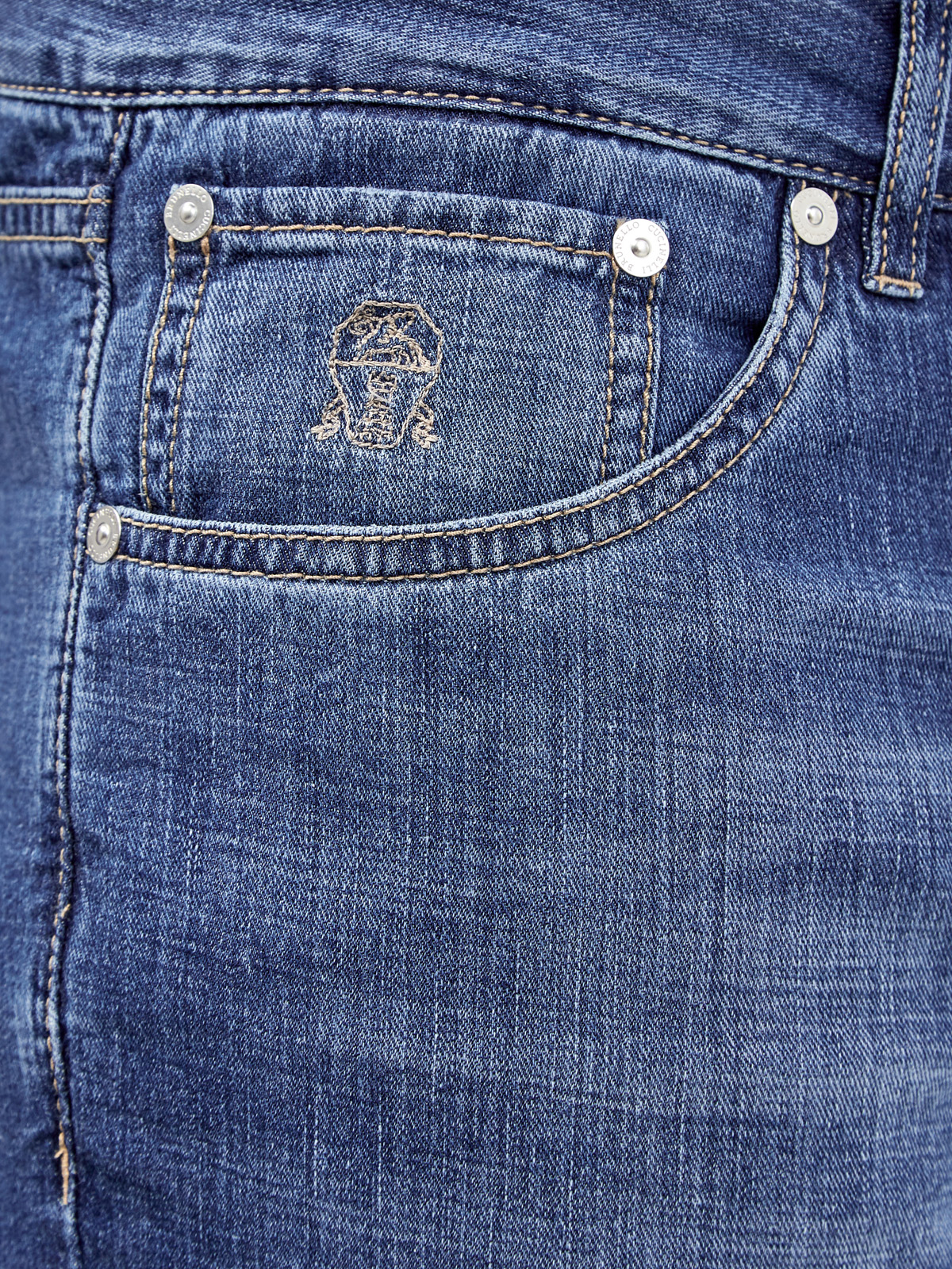 Джинсы классического кроя с пятью карманами из денима Old BRUNELLO CUCINELLI, цвет синий, размер 46;52;50 - фото 5