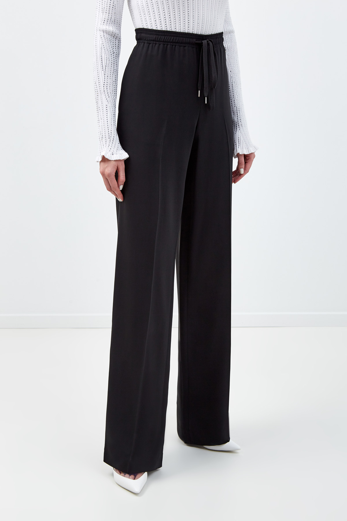 Струящиеся брюки-клеш с эластичным поясом ERMANNO SCERVINO, цвет черный, размер 42;44;46;40 - фото 3