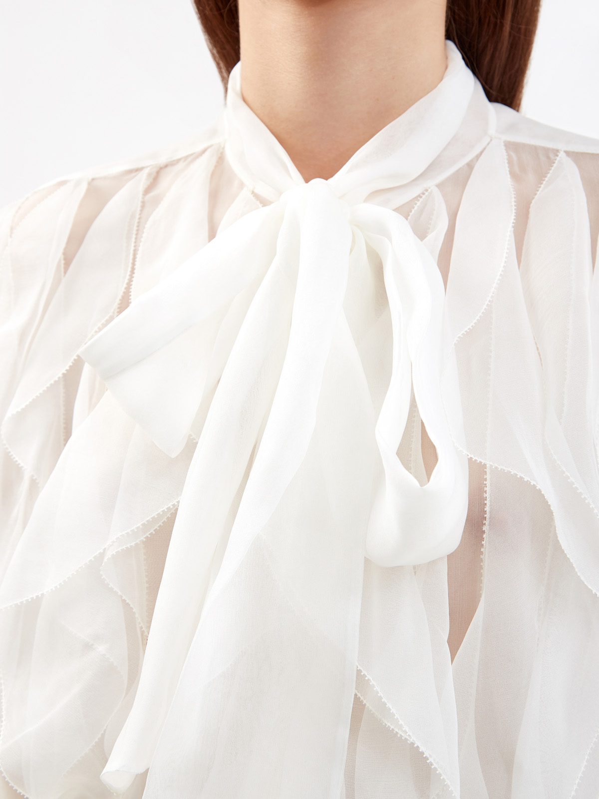 Блуза из шелкового шифона с объемной отделкой VALENTINO, цвет белый, размер 40;42;38 - фото 5