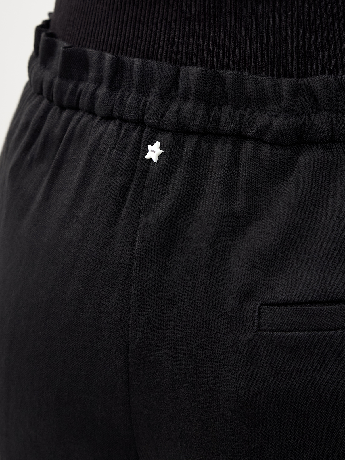 Льняные брюки с трикотажным эластичным поясом на кулиске LORENA ANTONIAZZI, цвет черный, размер 44;46;48;42 - фото 5