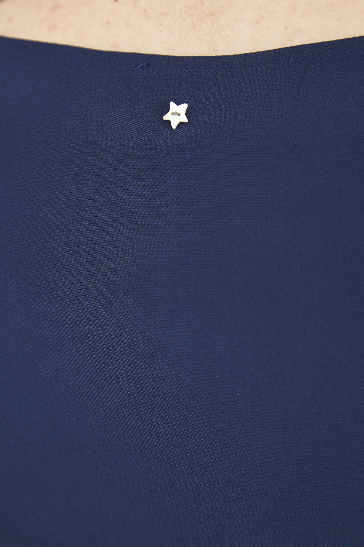 Базовый топ свободного кроя из шелка LORENA ANTONIAZZI, цвет синий, размер 38;40;42;44;46;48 - фото 5