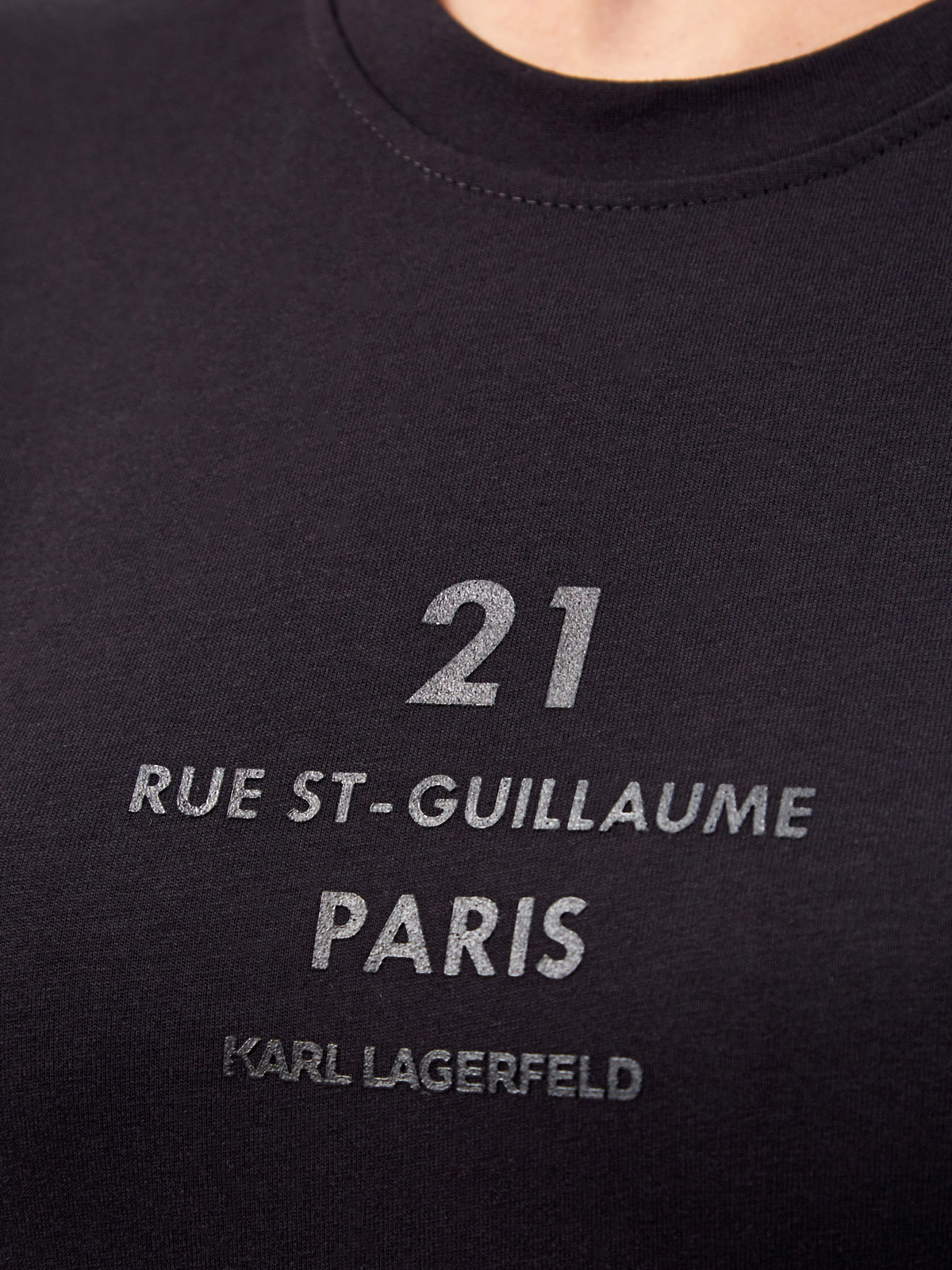 Монохромная хлопковая футболка с архитектурными рукавами KARL LAGERFELD, цвет черный, размер XS;S;L - фото 5