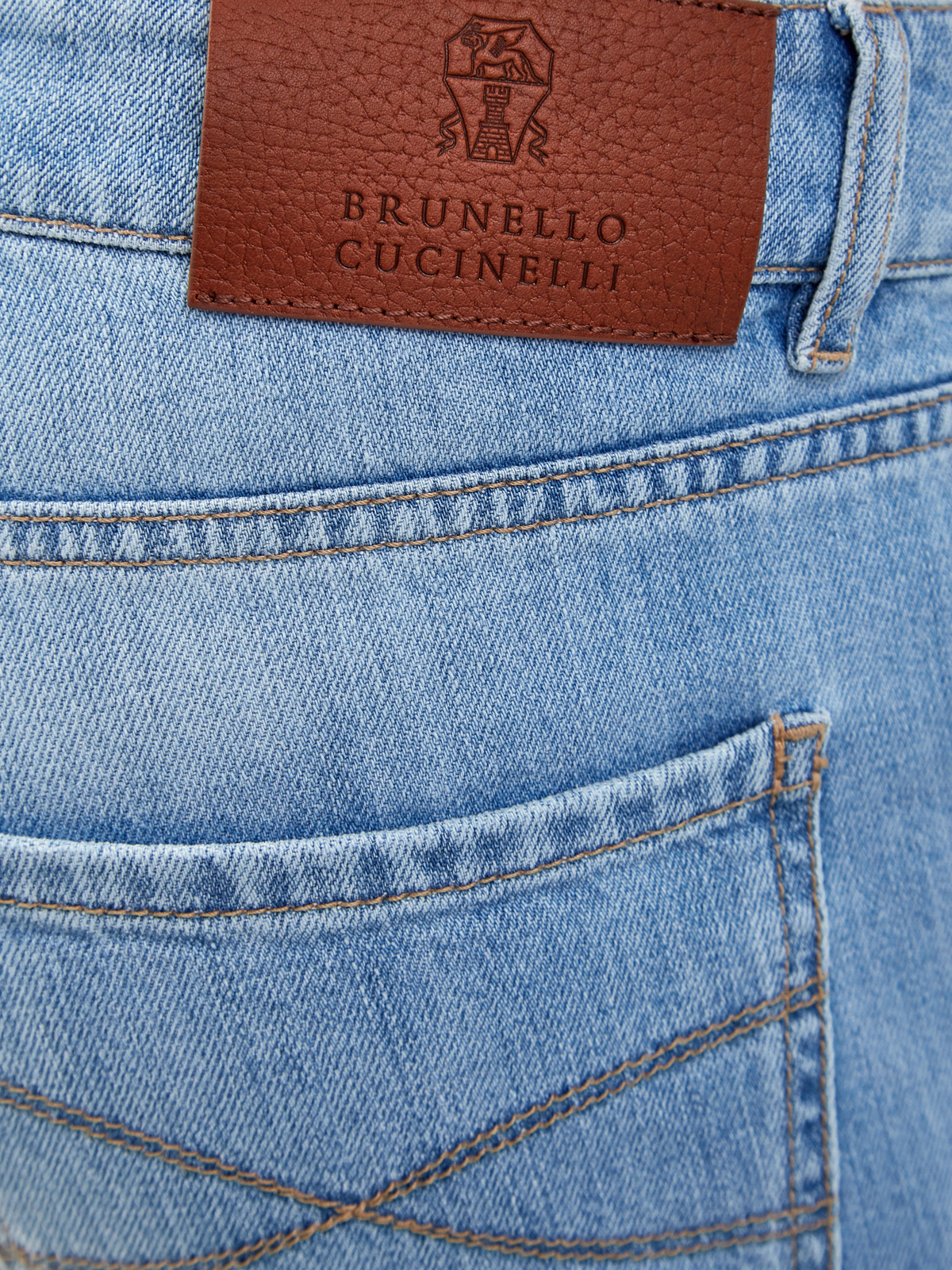 Джинсы зауженного кроя с выбеленным эффектом делаве BRUNELLO CUCINELLI, цвет голубой, размер 46;50;52;54;48 - фото 5