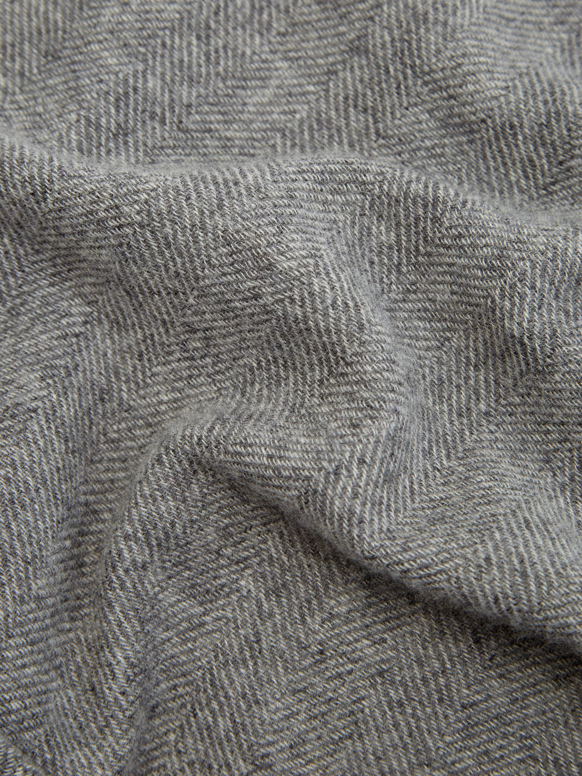 Шарф из мягкой кашемировой пряжи с бахромой BERTOLO CASHMERE, цвет серый, размер 58 - фото 2