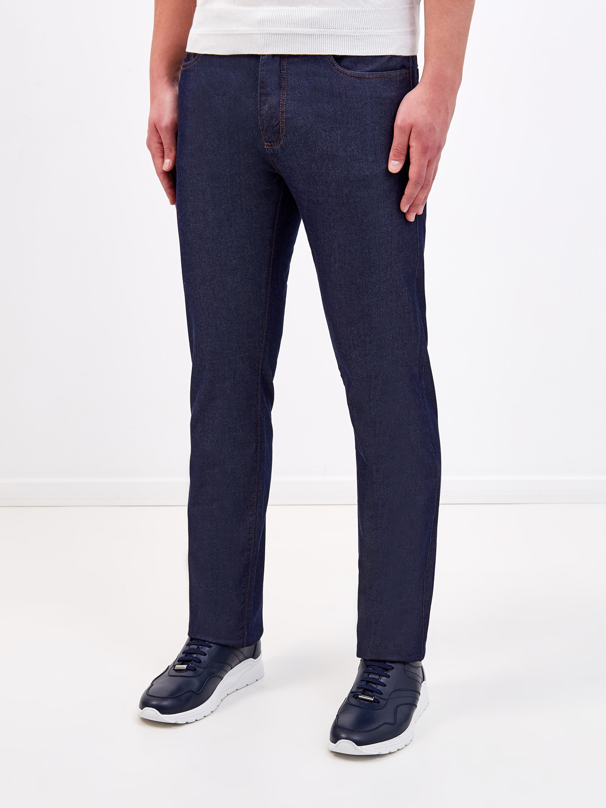 Тонкие джинсы ручной работы из денима и шелка CANALI, цвет синий, размер 50;52;58;60 - фото 3