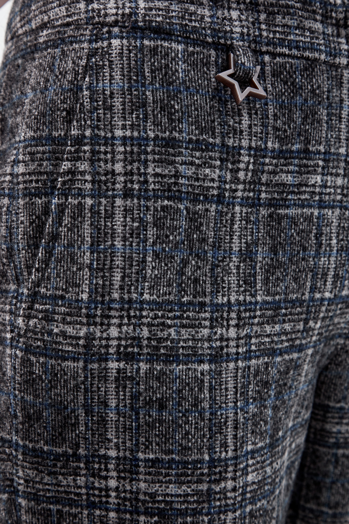 Шерстяные брюки из твида с отворотами LORENA ANTONIAZZI, цвет серый, размер 38;40;42;44;46 - фото 5