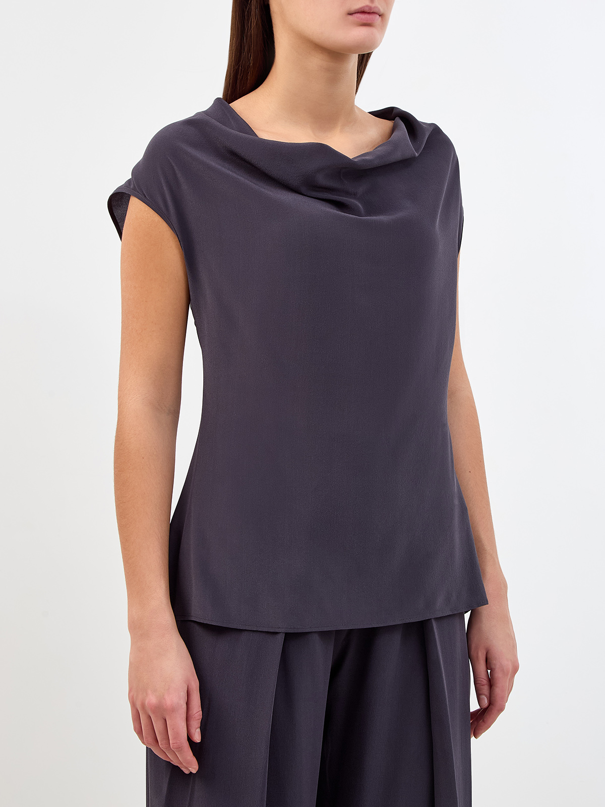 Асимметричная блуза из струящегося шелка с вырезом на спинке GENTRYPORTOFINO, цвет синий, размер 40;42;44 - фото 3