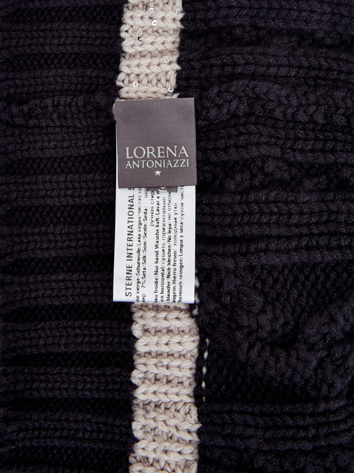 Шерстяная шапка с пайетками и объемным узором LORENA ANTONIAZZI, цвет черный, размер M - фото 5