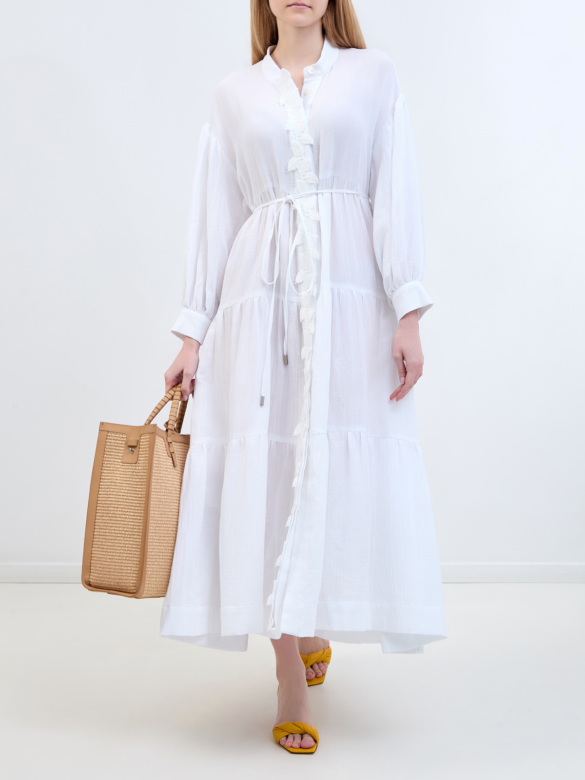 Хлопковое платье свободного кроя с узорной вышивкой и поясом RE VERA, цвет белый, размер 42;44;46 - фото 2