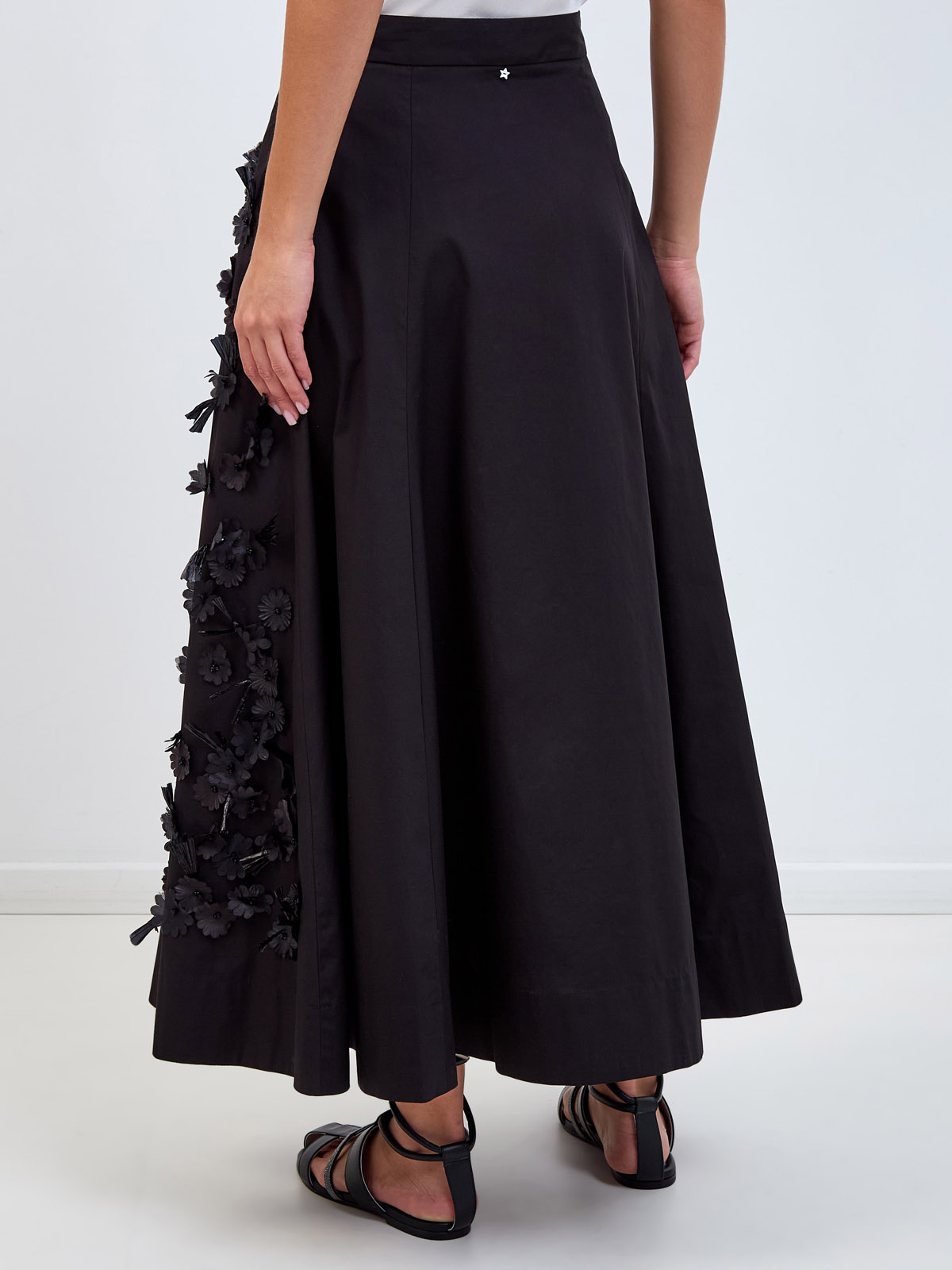 Расклешенная юбка-миди из хлопка с цветочной вышивкой в тон LORENA ANTONIAZZI, размер 42 - фото 4
