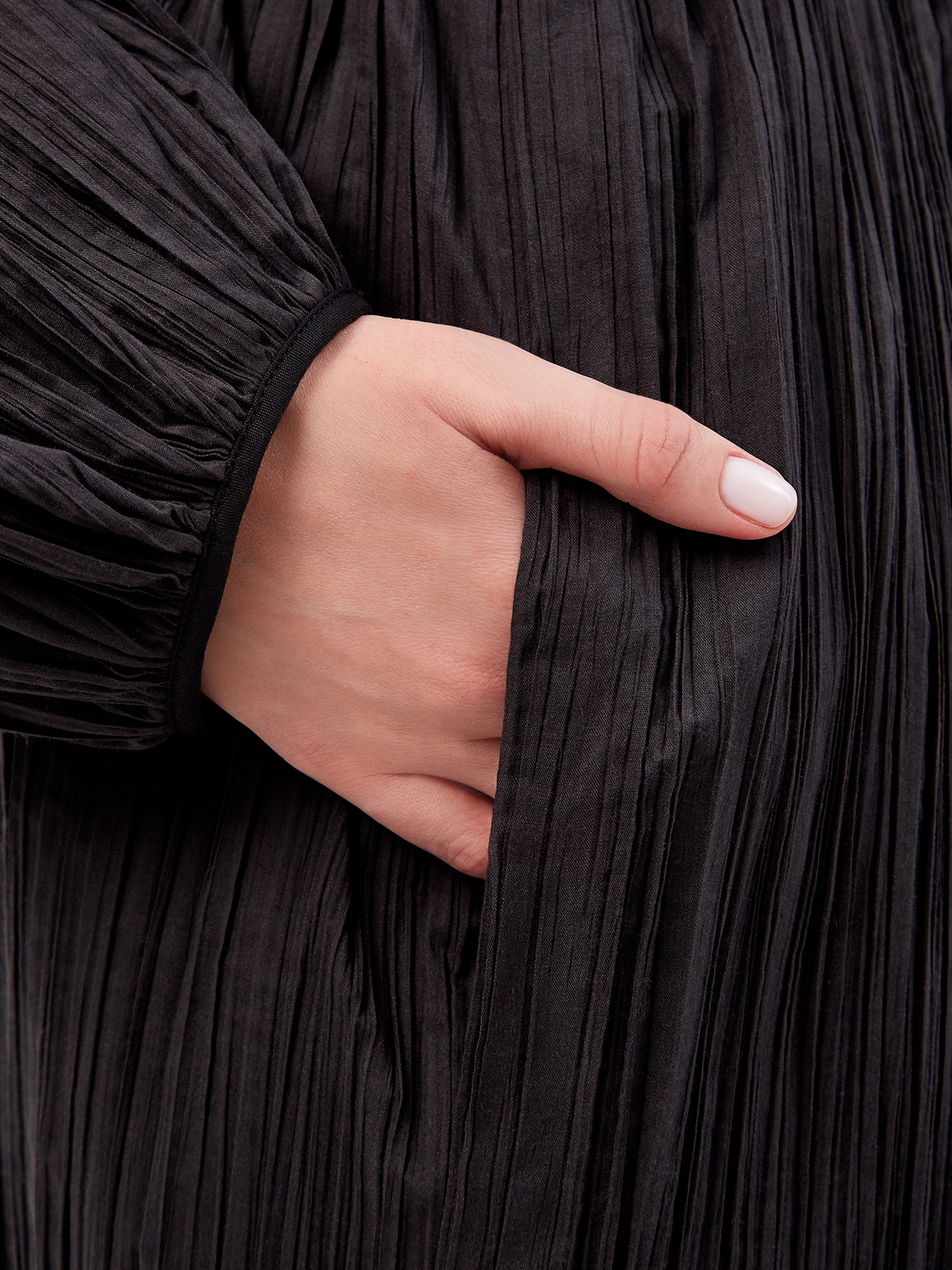 Легкая юбка-плиссе с боковым разрезом и карманами ROCHAS, цвет черный, размер 44 - фото 5