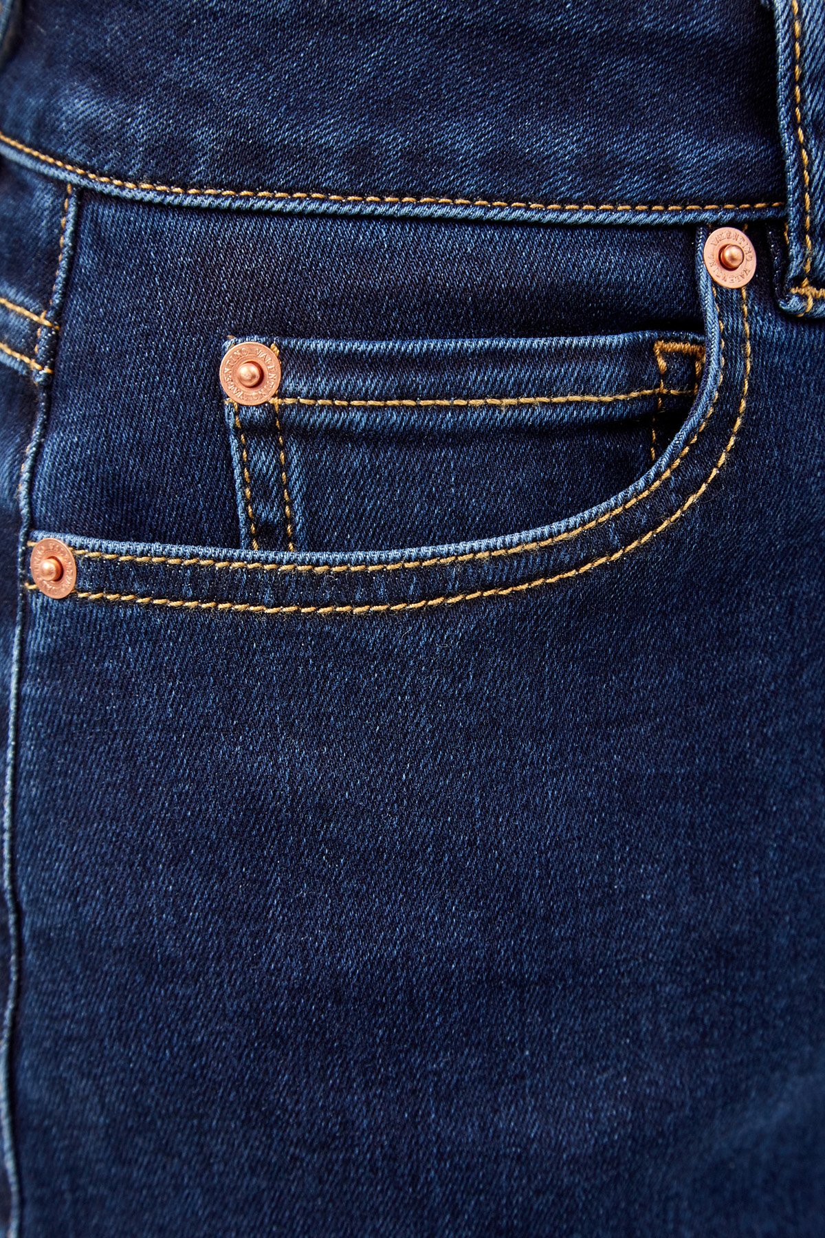 Джинсовые шорты с литой символикой VALENTINO, цвет синий, размер 40;38 - фото 5