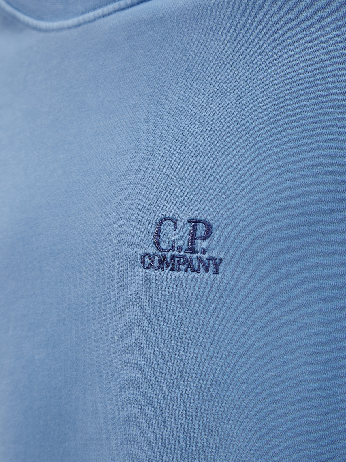 Свитшот из окрашенного вручную хлопка с вышитым логотипом C.P.COMPANY, цвет голубой, размер M;L;XL;2XL - фото 5