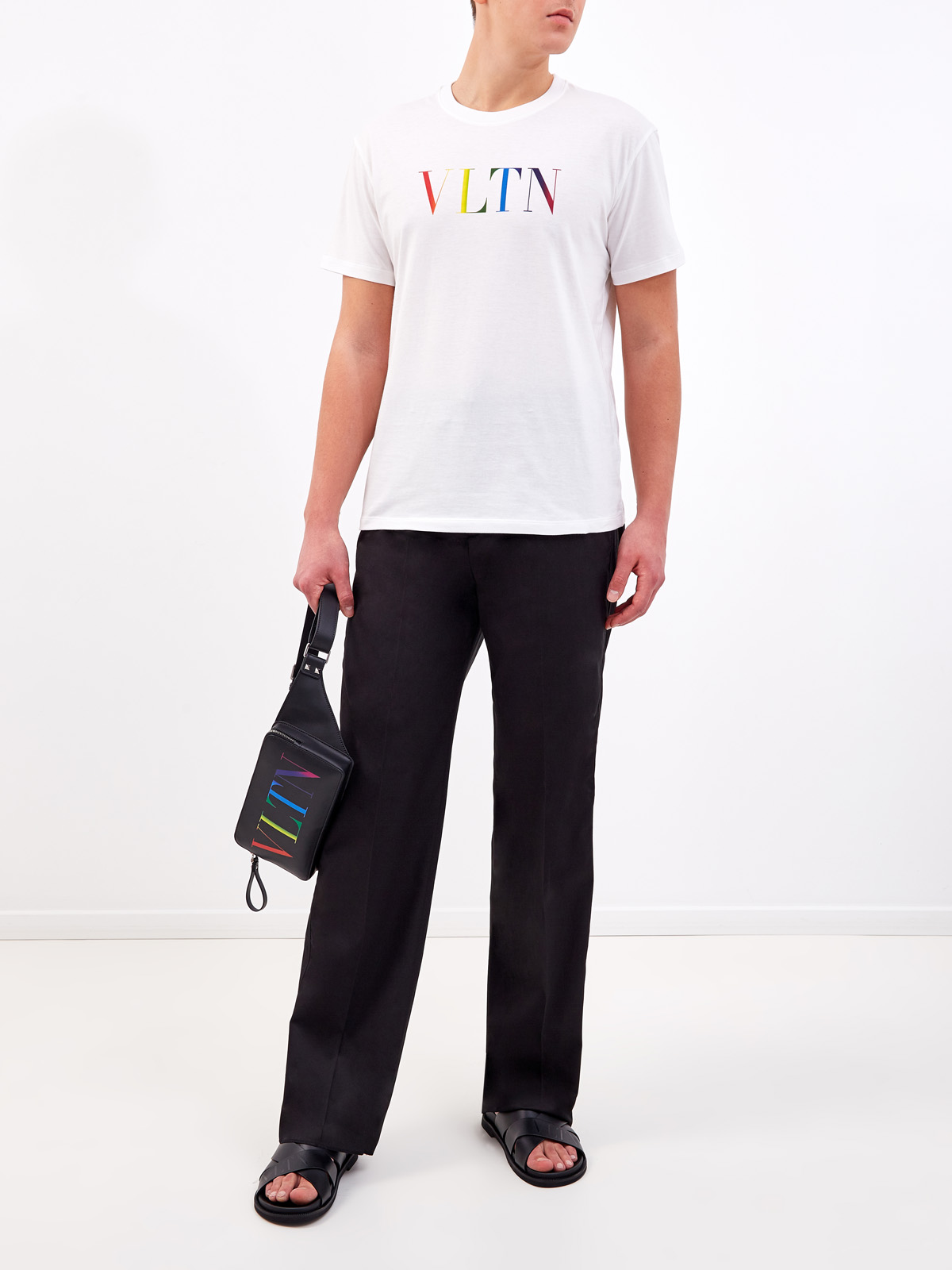 Кожаная сумка на пояс с принтом VLTN Multicolor VALENTINO, цвет черный, размер 41;42;42.5;43.5 - фото 8
