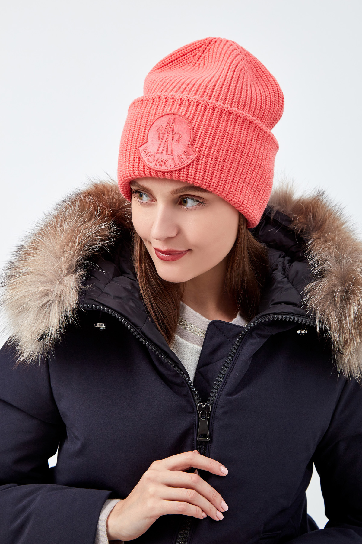 Moncler шапка женская. шапка монклер спортле. шапка монклер женская с помпоном. шапка монклер спортле. Moncler шапка женская с помпоном.