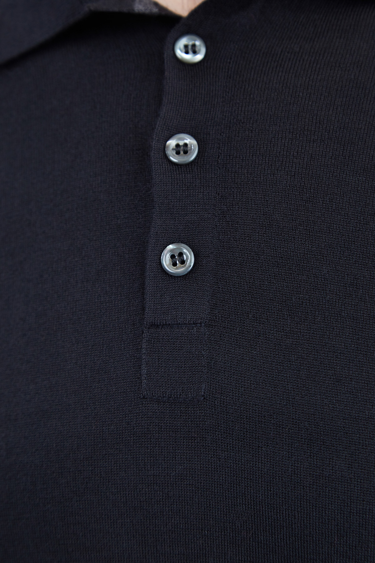 Базовый джемпер-поло с отложным воротом и пуговичной застежкой GRAN SASSO, цвет черный, размер 50 - фото 5