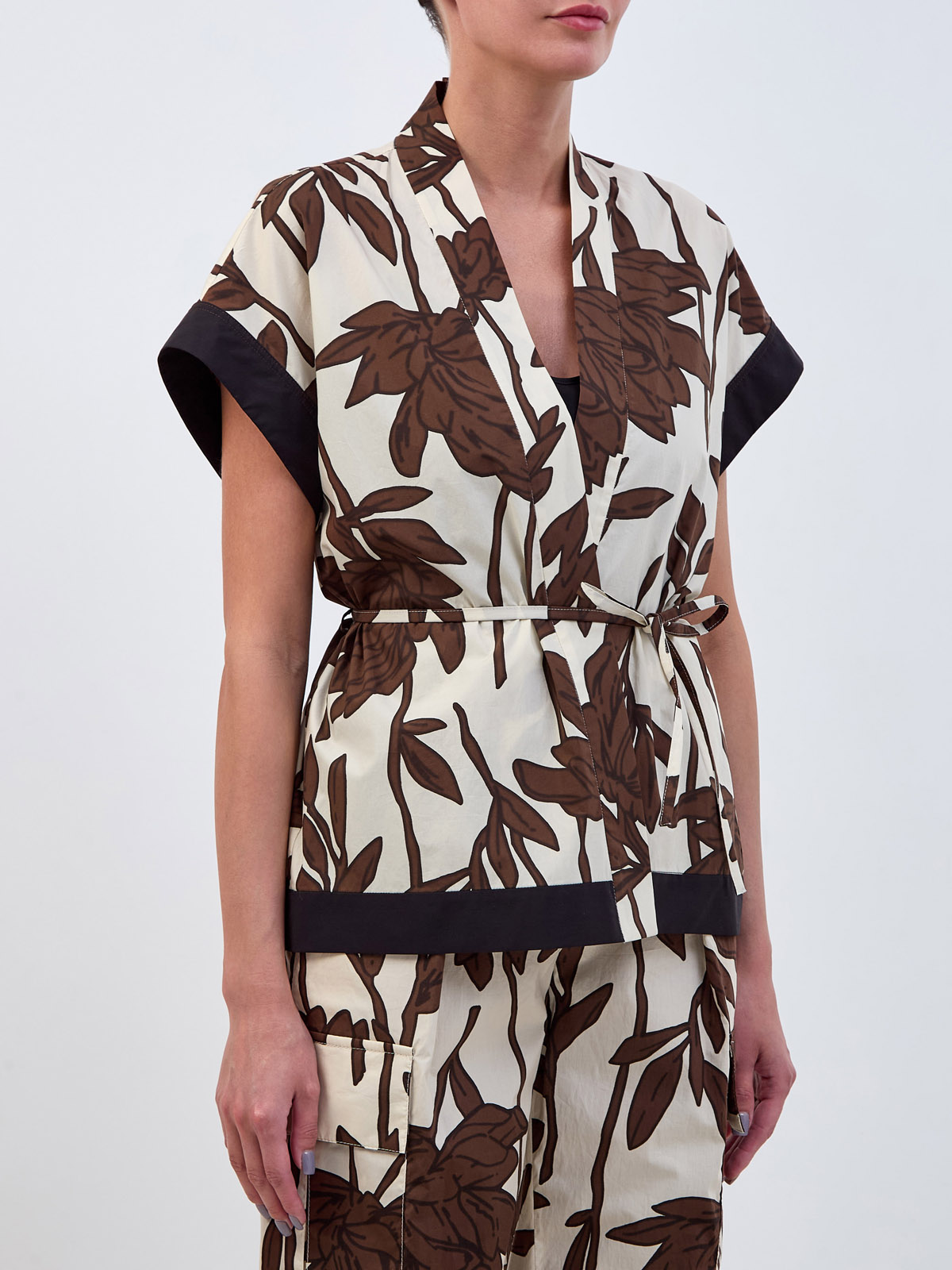 Блуза-кимоно из хлопкового поплина с цепочкой Мониль и поясом BRUNELLO CUCINELLI, цвет коричневый, размер 42 - фото 3