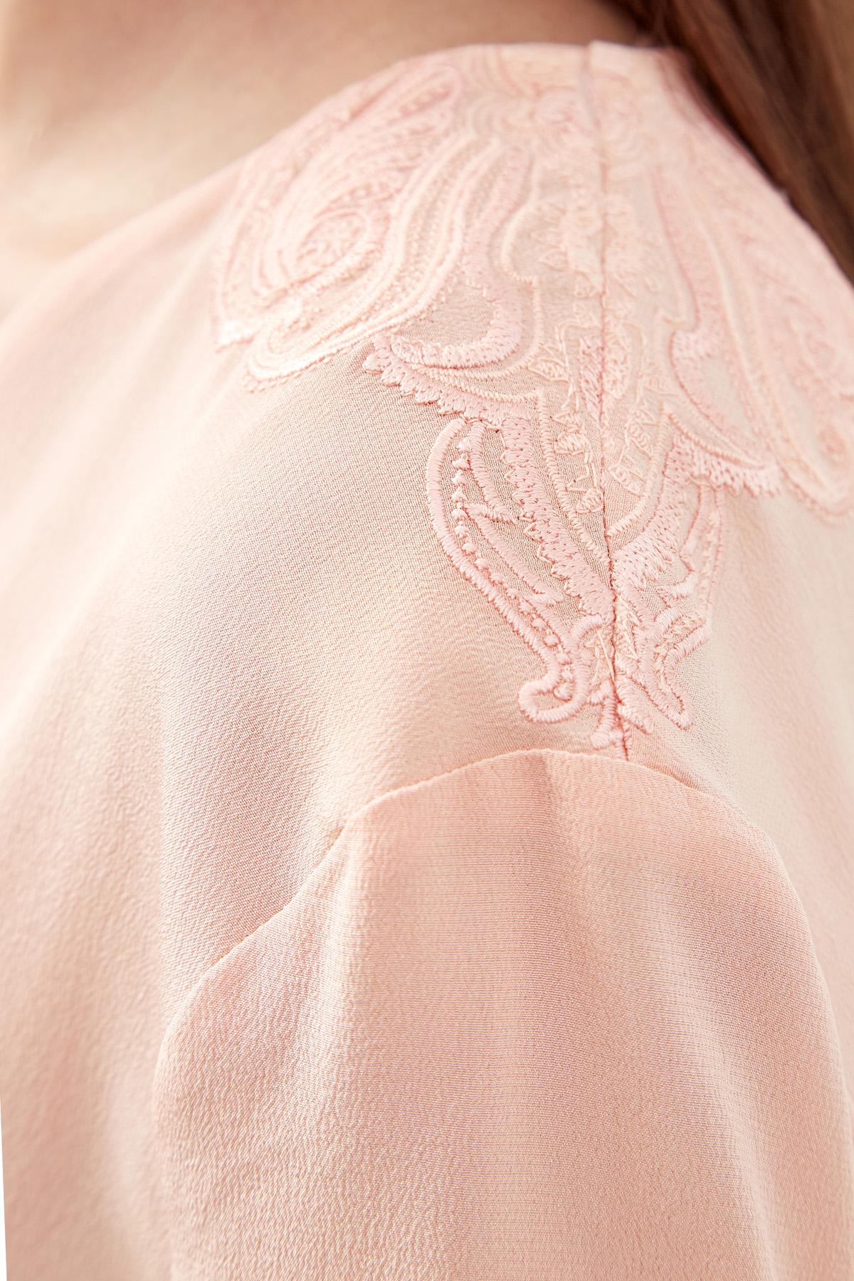 Блуза из шелкового крепа с вышивкой пейсли и баской ETRO, цвет бежевый, размер 44;46;48;42 - фото 4