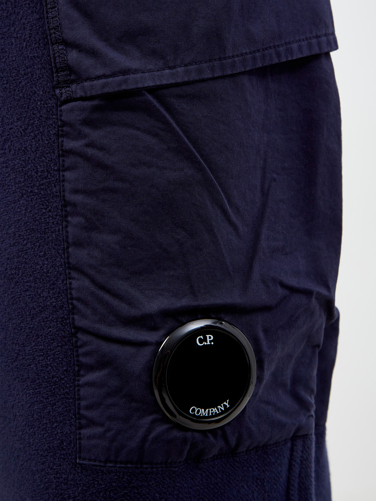 Брюки-джоггеры из окрашенного вручную флиса с карманом-карго C.P.COMPANY, цвет синий, размер M;L - фото 5