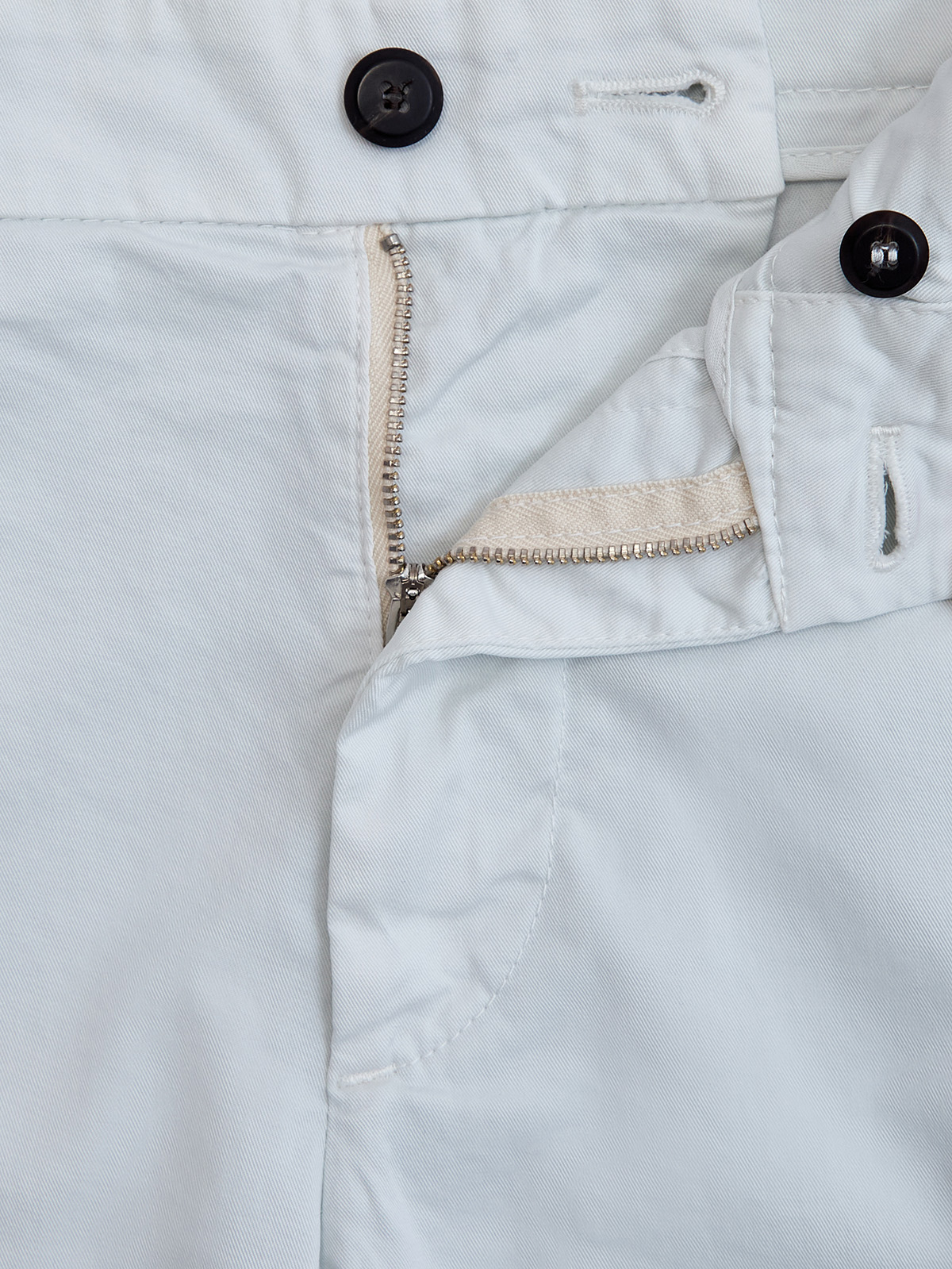 Шорты из эластичного хлопкового габардина с карманами-карго ELEVENTY, цвет белый, размер 48;50;52 - фото 6