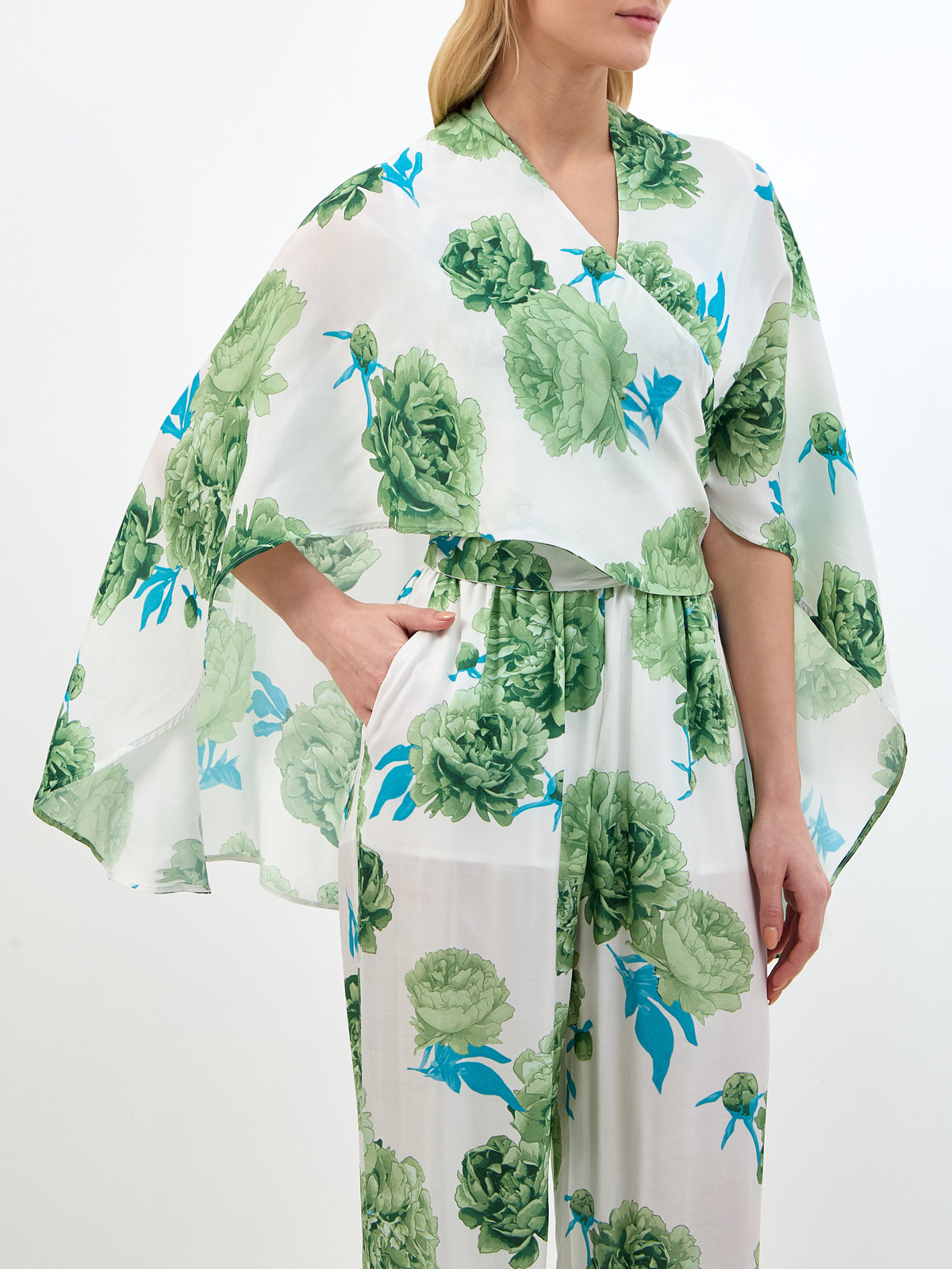 Свободная блуза-парео на запах с флористическим принтом FISICO, цвет зеленый, размер M;S - фото 3