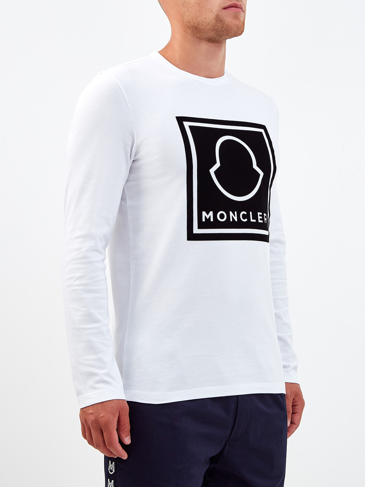 Хлопковый лонгслив с макро-логотипом бренда MONCLER, цвет белый, размер L;2XL;M;XL - фото 3