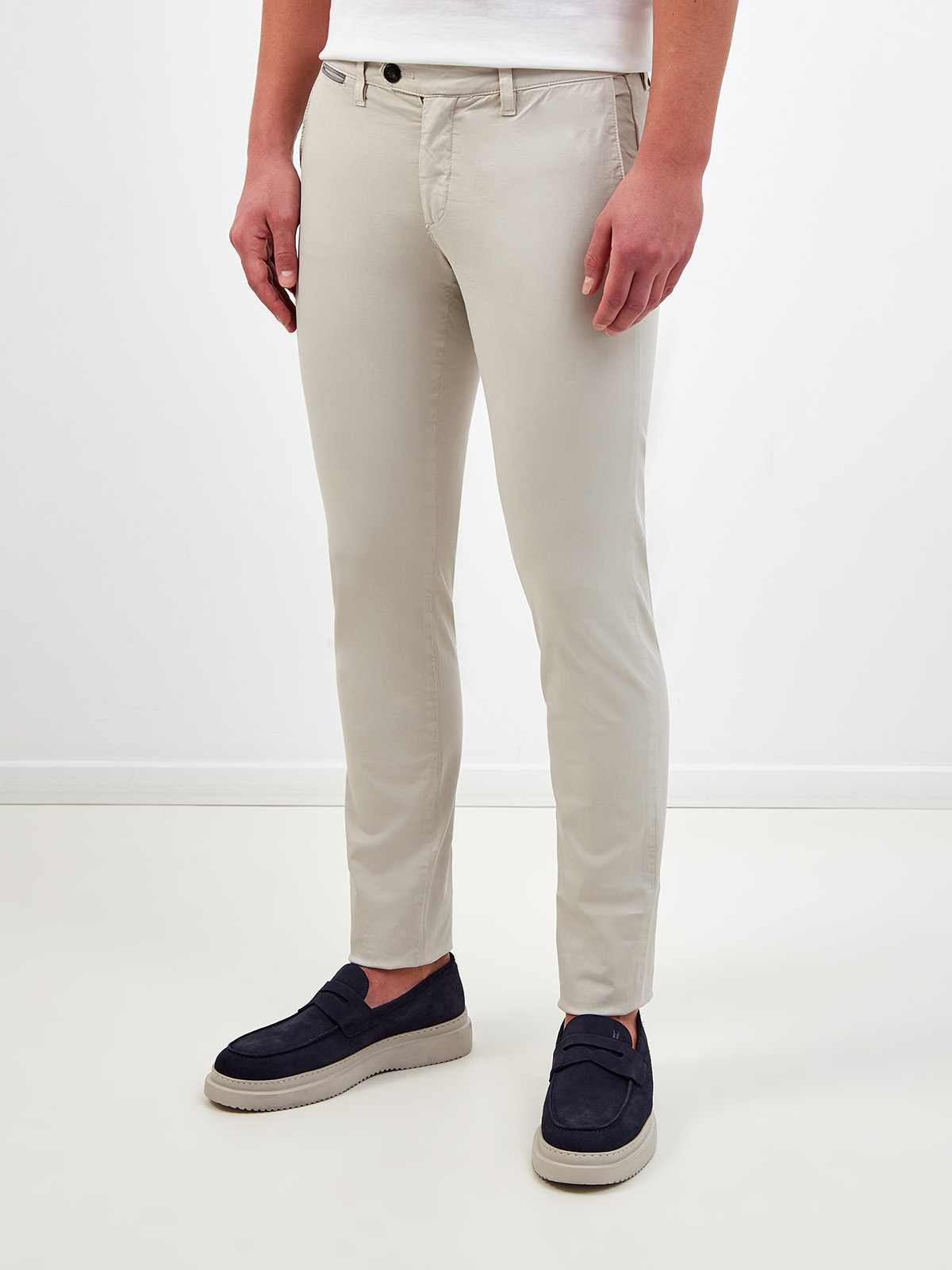 Зауженные брюки ручной работы с асимметричной застежкой ELEVENTY, цвет бежевый, размер 46;50;52;54 - фото 3