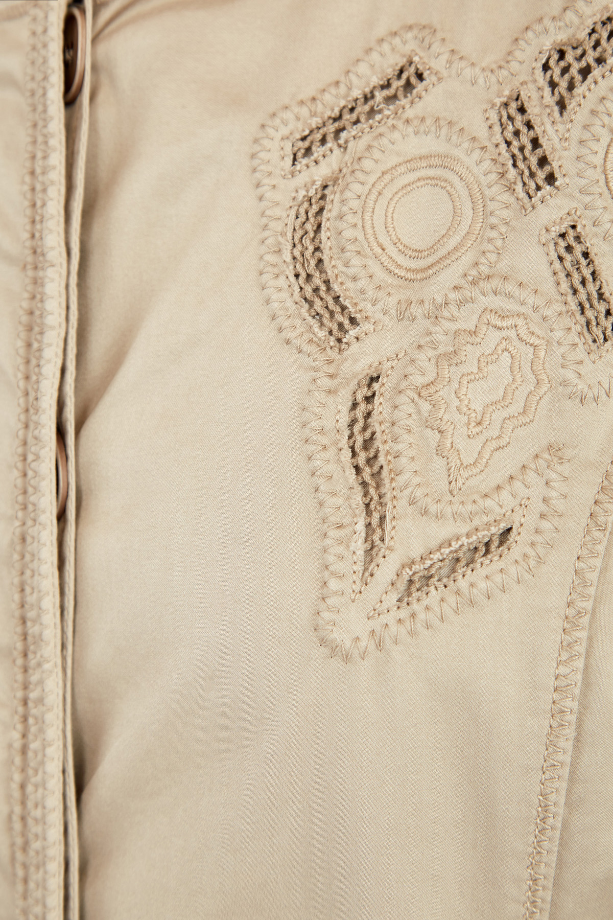 Куртка из габардина с перфорацией и кружевной отделкой ручной работы ERMANNO SCERVINO, цвет бежевый, размер 42 - фото 5