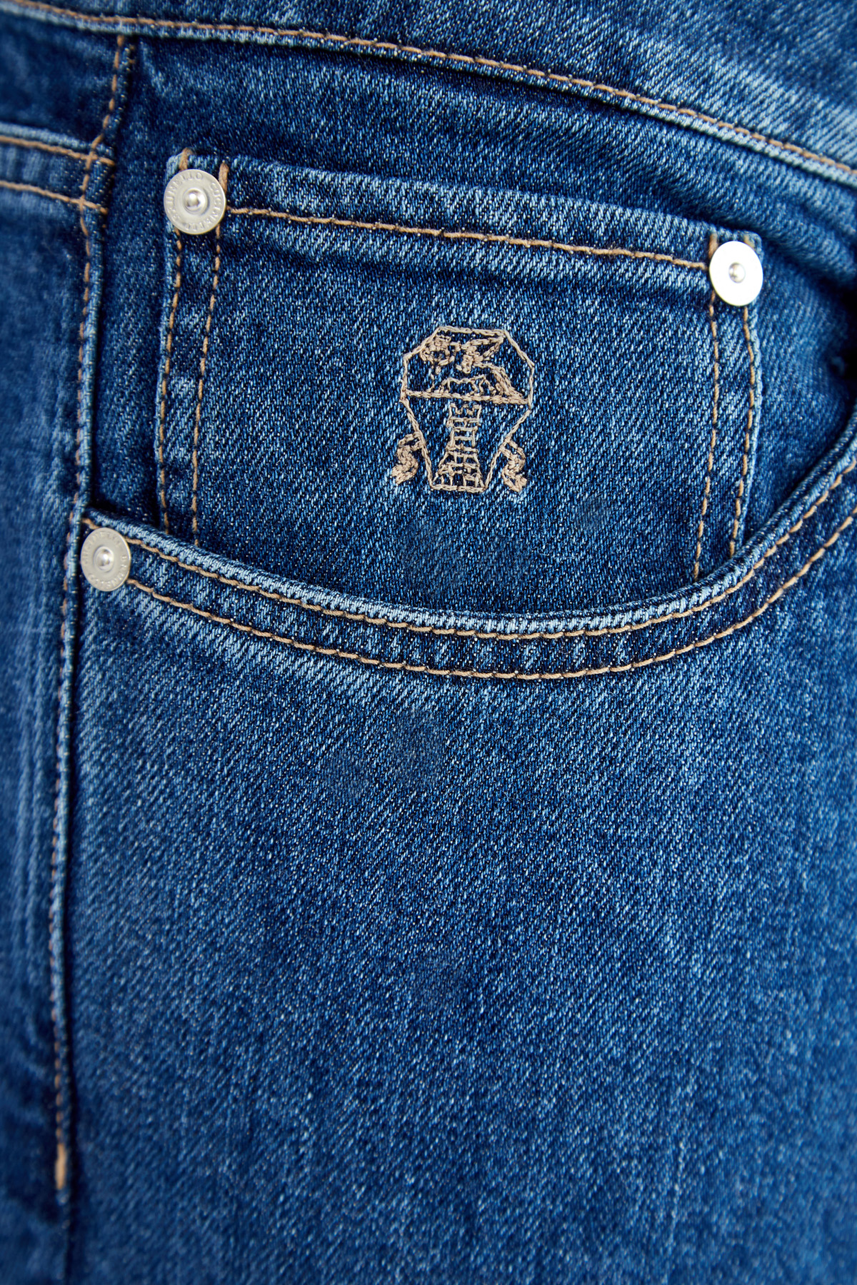 Классические синие джинсы с пятью карманами BRUNELLO CUCINELLI, цвет синий, размер 50 - фото 5