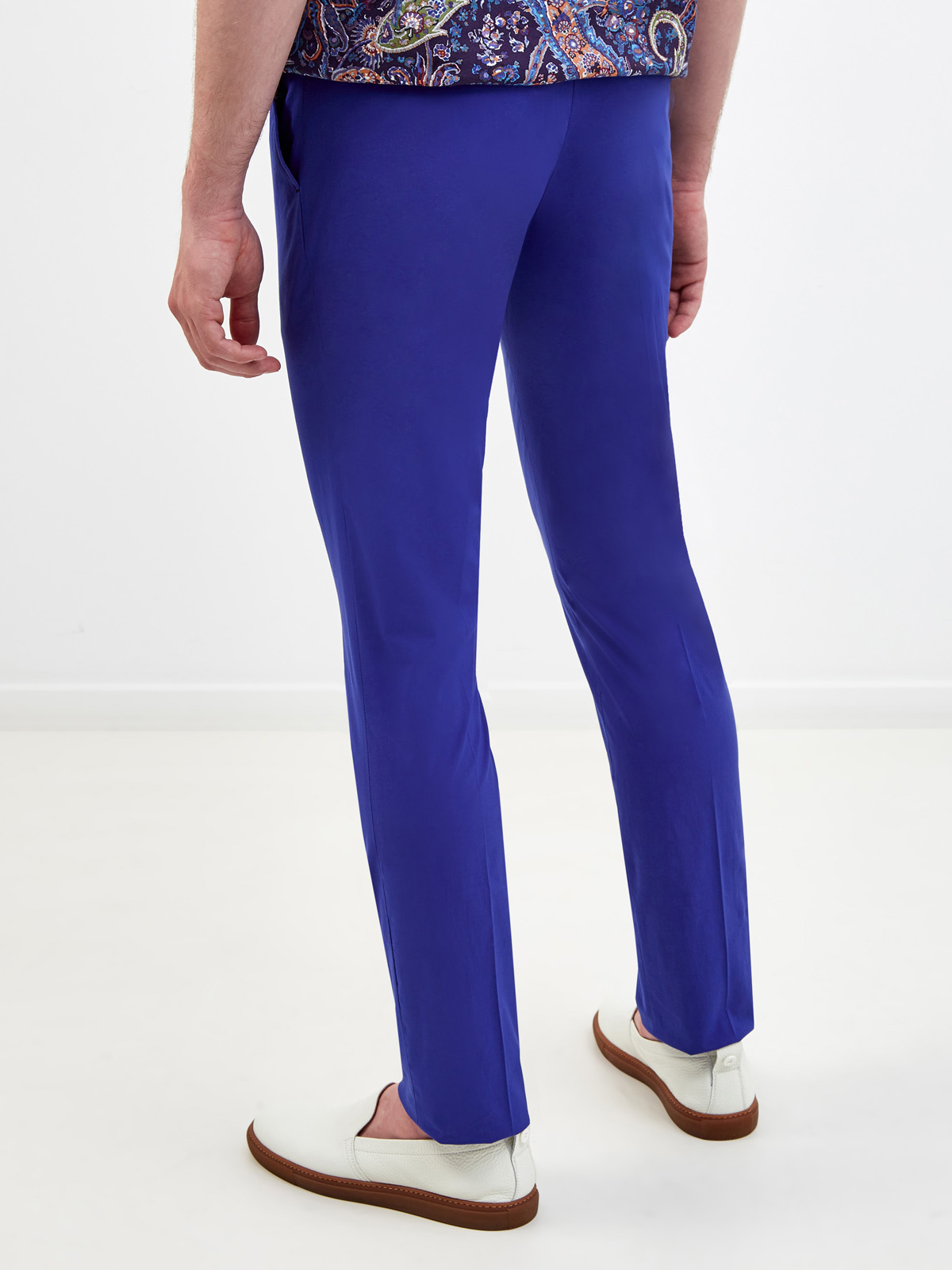 Однотонные брюки из гладкого эластичного хлопка ETRO, цвет синий, размер 48;50;54;56;46 - фото 4