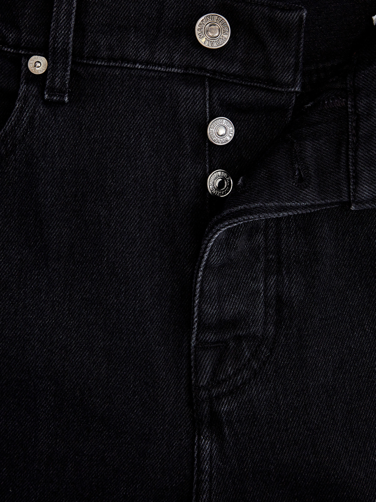 Укороченные джинсы с потертостями и застежкой на пуговицы 7 FOR ALL MANKIND, цвет серый, размер S;M;M;L;S - фото 6