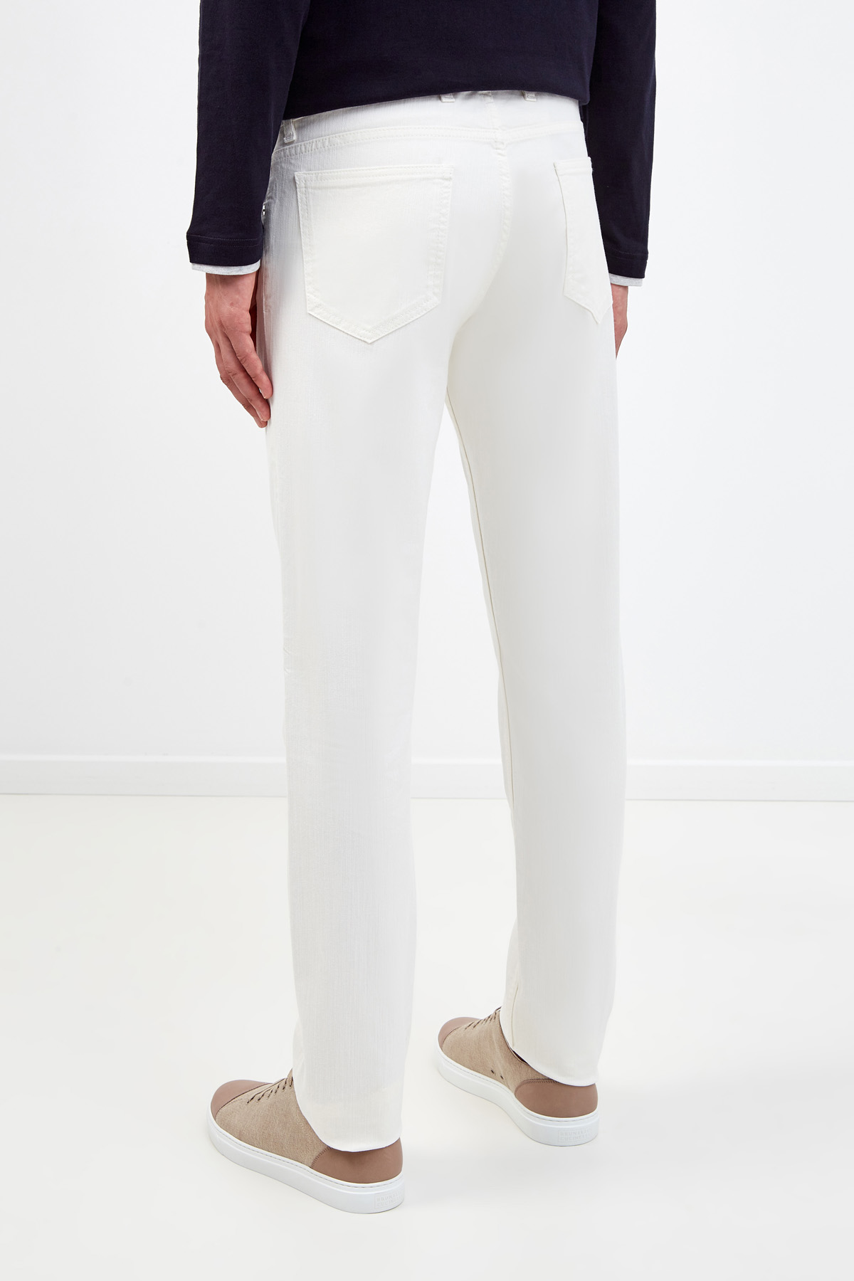 Однотонные джинсы кроя slim с матовой фурнитурой ELEVENTY, цвет белый, размер 48;50 - фото 4