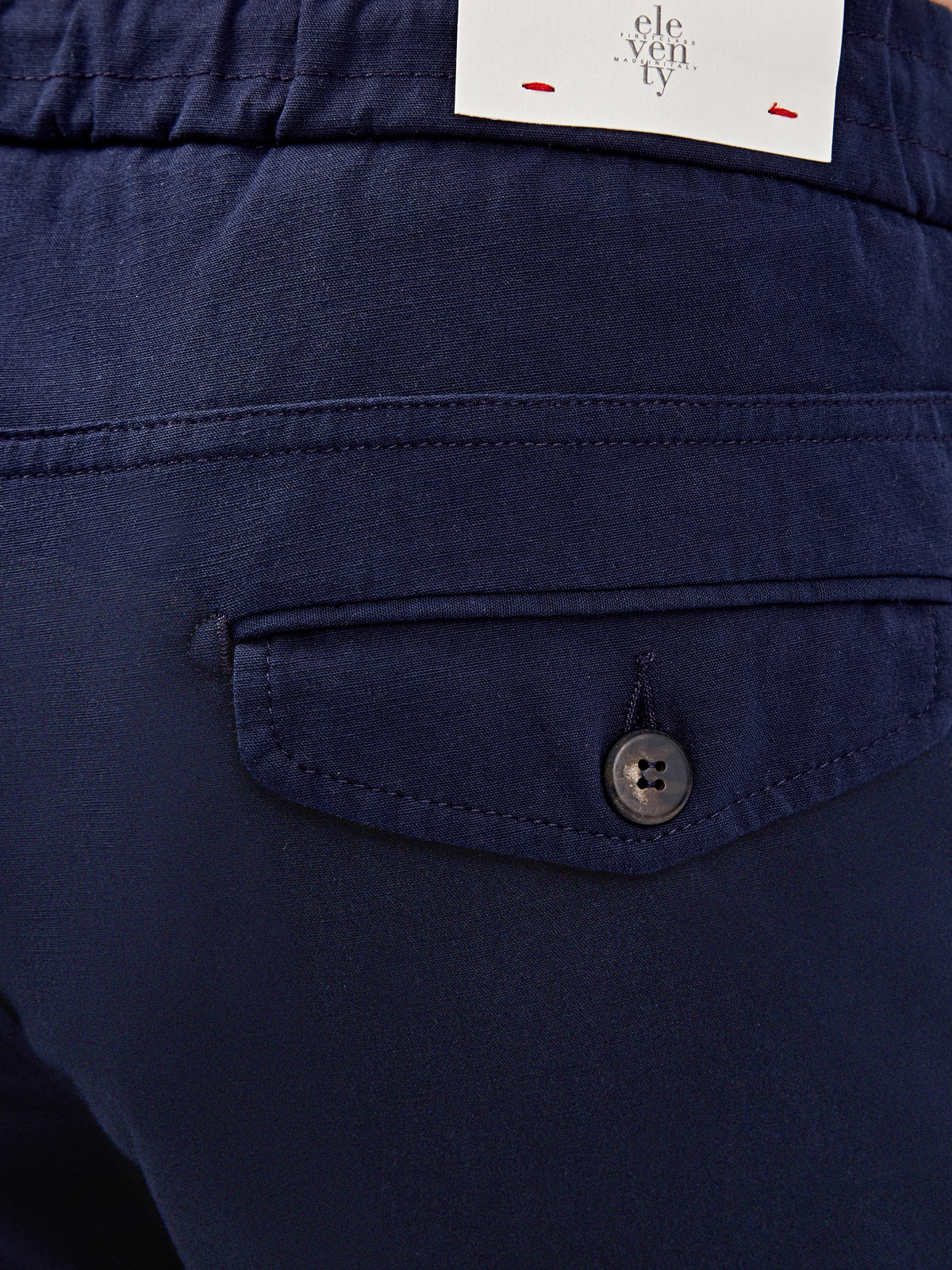 Однотонные брюки из эластичного хлопка с защипами ELEVENTY, цвет синий, размер 50;52;54;48 - фото 6