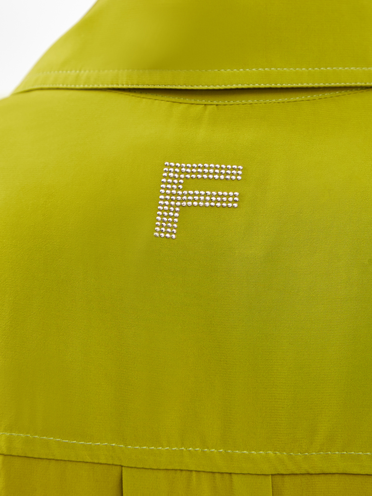 Свободное платье-рубашка с логотипом из стразов FISICO, цвет зеленый, размер S;L;M - фото 5
