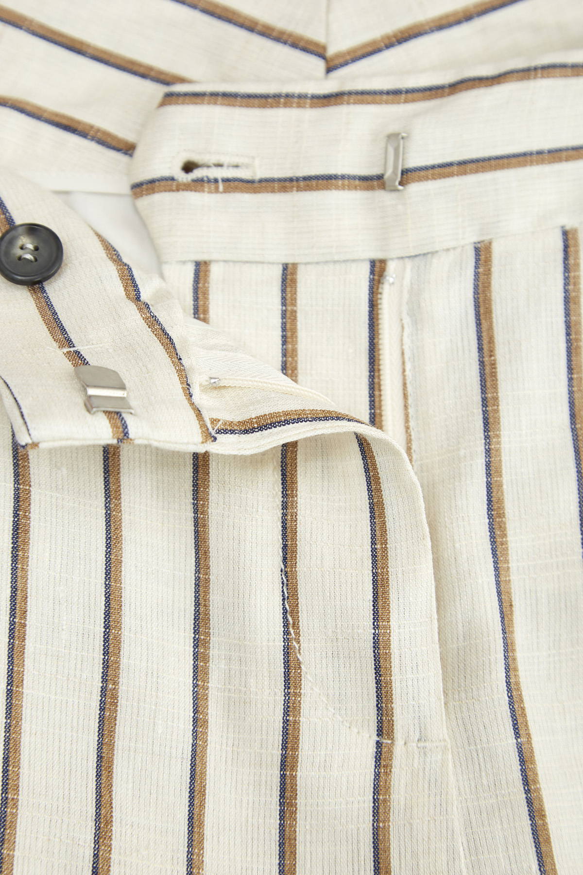 Узкие льняные брюки с принтом в полоску и отворотами LORENA ANTONIAZZI, цвет бежевый, размер 40;44 - фото 5