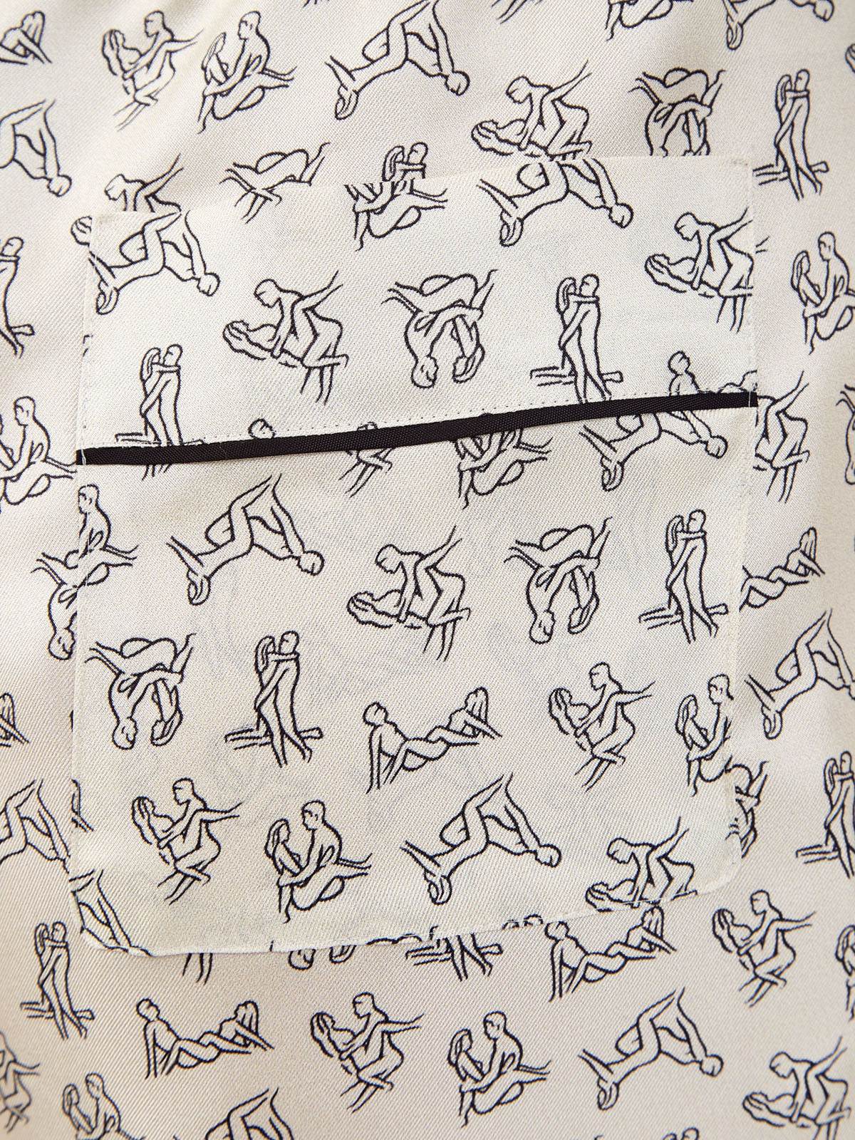 Пижамные шорты из атласного шелка с игривым принтом GOOROO, цвет бежевый, размер 42;40 - фото 5