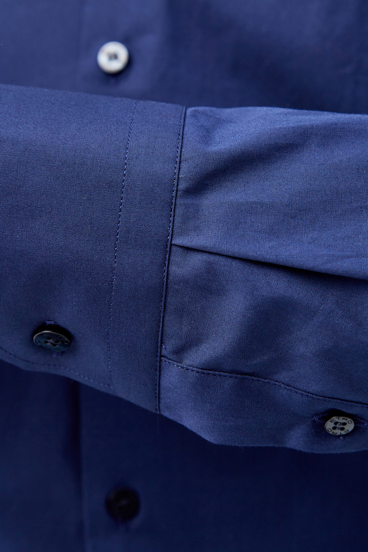 Однотонная приталенная рубашка из хлопка ETRO, цвет синий, размер 48;50;52 - фото 5