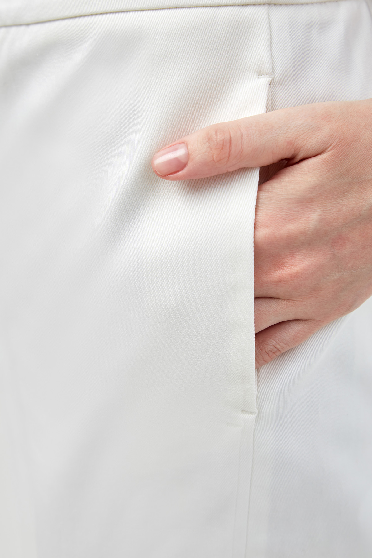 Зауженные белые брюки из гладкого хлопка AGNONA, цвет белый, размер 44;38;42 - фото 5