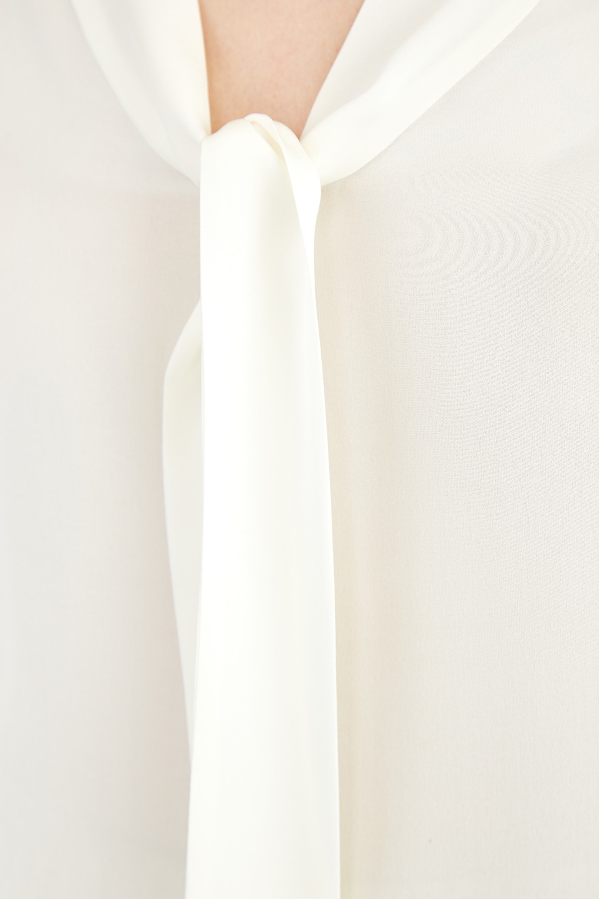Свободная блуза из шелка с лентами на вороте ETRO, цвет бежевый, размер 46;48 - фото 3