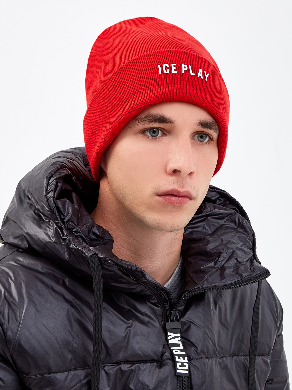 Яркая шапка с отворотом и контрастным логотипом ICE PLAY, цвет красный, размер 48;50;52 - фото 2