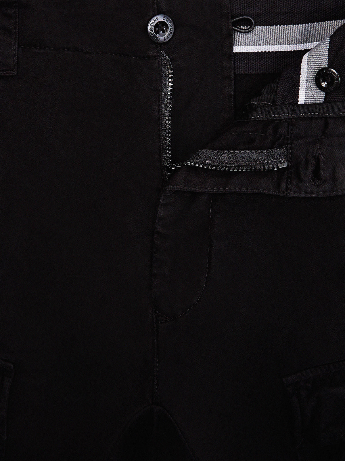 Брюки из эластичного хлопка с карманами-карго C.P.COMPANY, цвет черный, размер M;L;S - фото 6