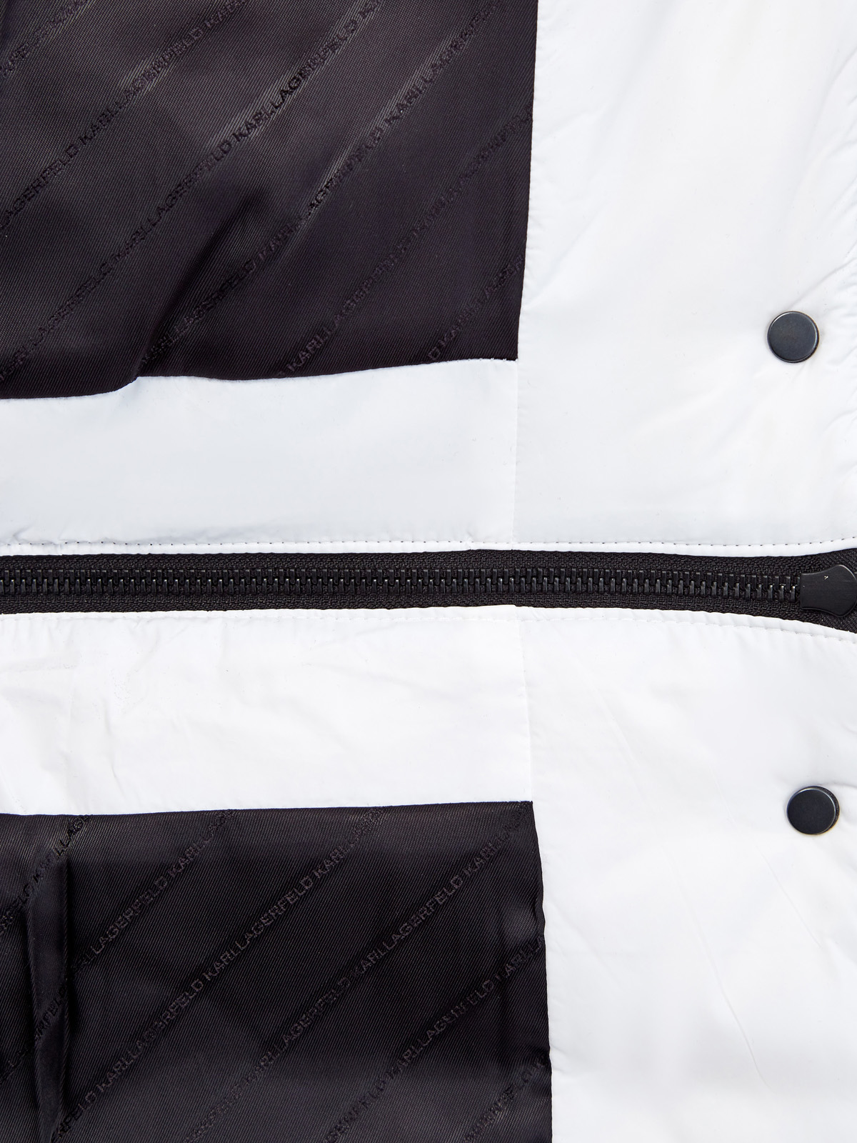 Стеганый пуховик-трансформер с контрастным кантом и логотипом KARL LAGERFELD, цвет белый, размер L;M - фото 7