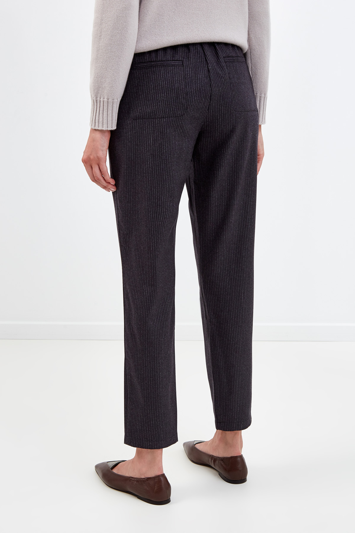 Шерстяные брюки с мерцающей трикотажной отделкой LORENA ANTONIAZZI, цвет черный, размер 40;42;44 - фото 4