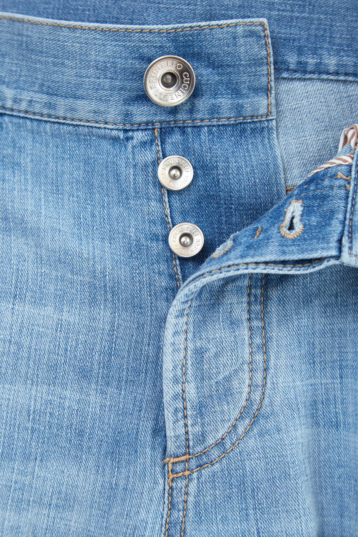 Зауженные джинсы из плотного денима с выбеленным эффектом BRUNELLO CUCINELLI, цвет голубой, размер 46 - фото 5