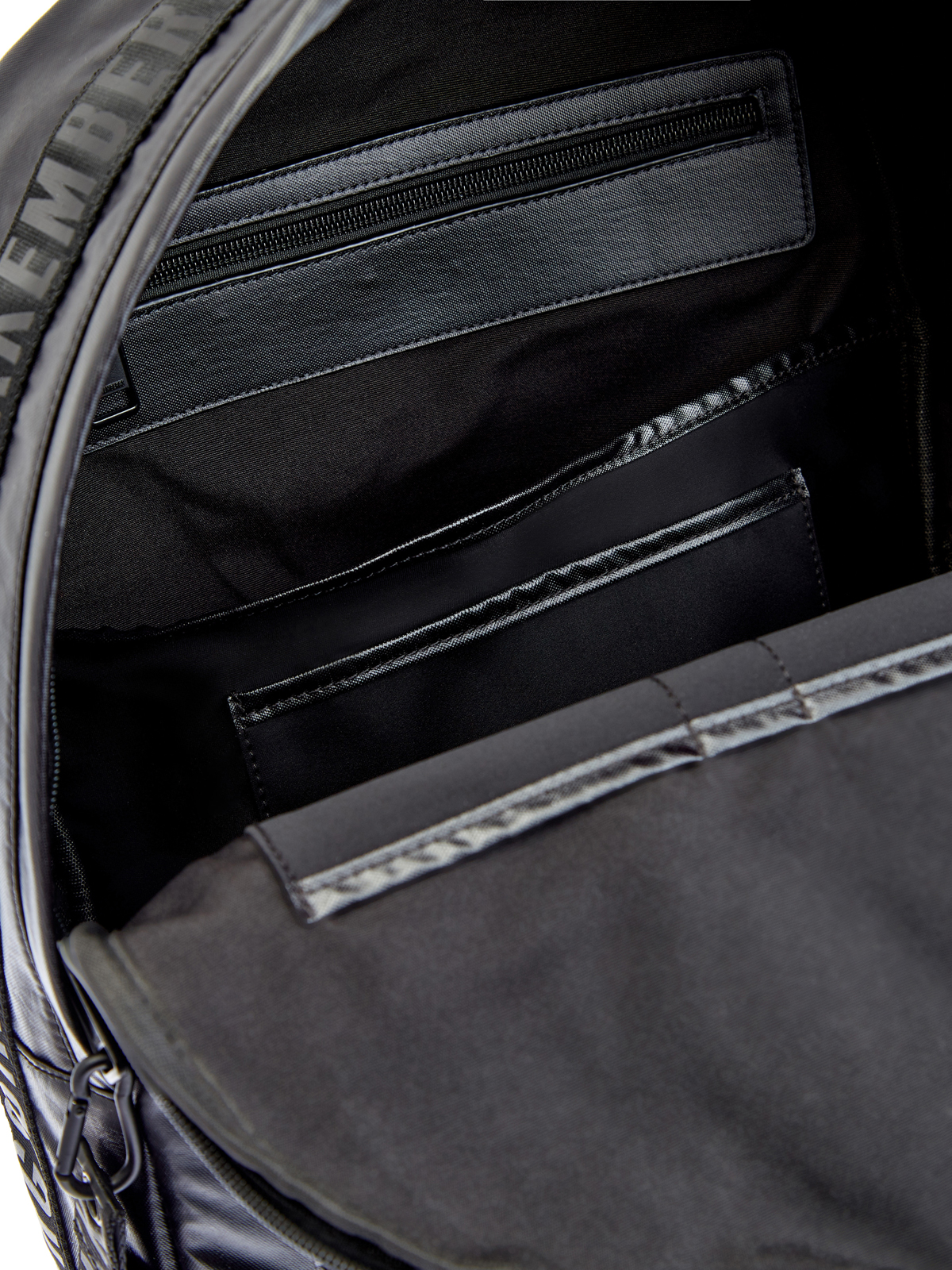 Рюкзак из глянцевого нейлона с мембранной спинкой BIKKEMBERGS, цвет черный, размер 5;6;7;8;9 - фото 7