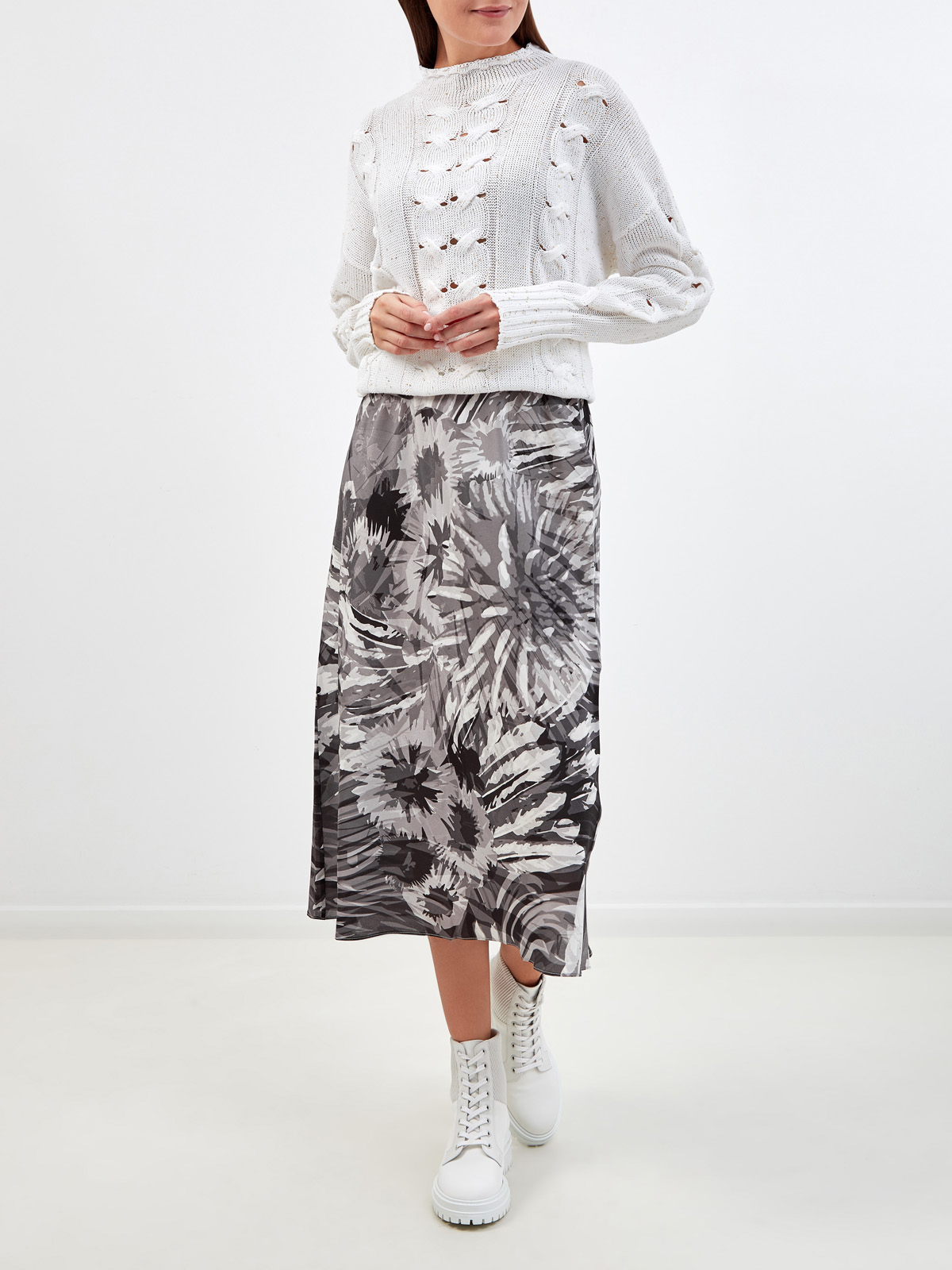 Струящаяся юбка-миди из шелка с принтом RE VERA, цвет серый, размер 46;48;44 - фото 2