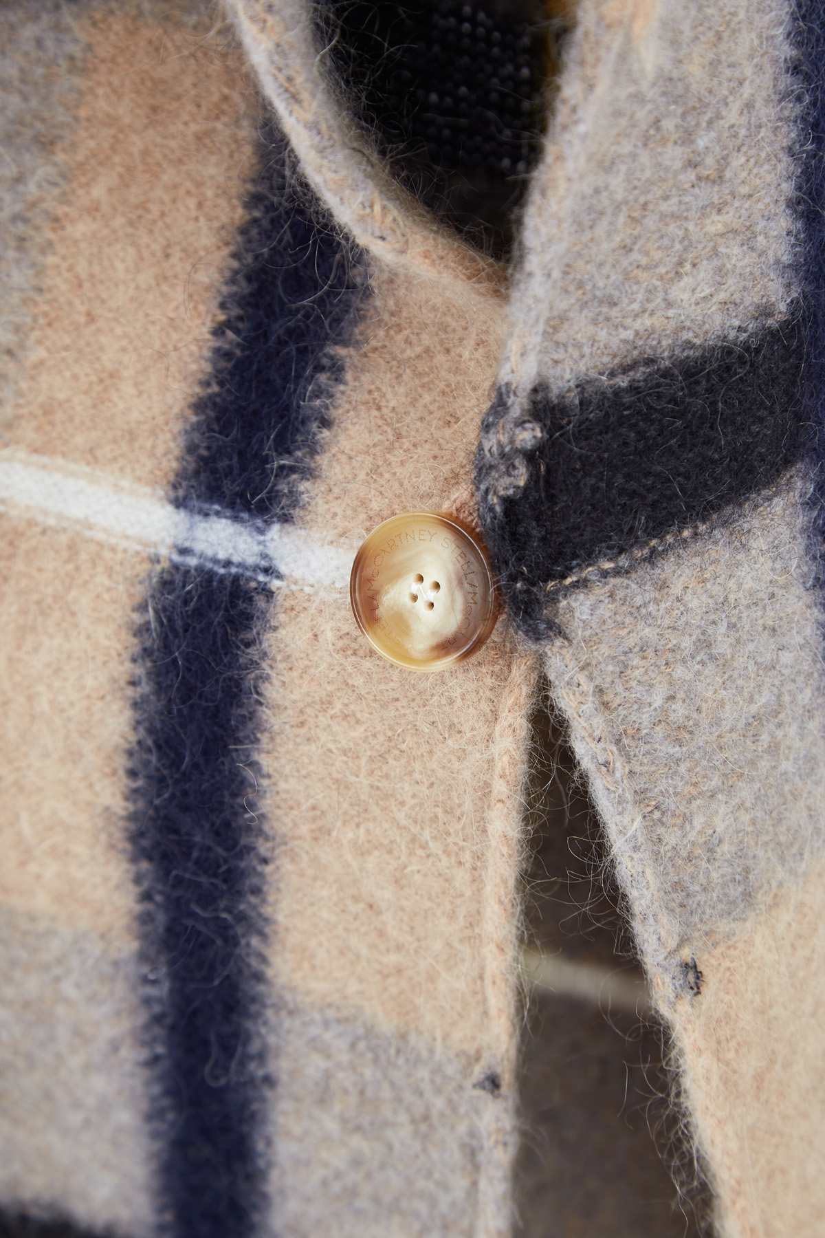 Фактурная накидка асимметричного кроя из шерсти и мохера с бахромой STELLA McCARTNEY, цвет мульти, размер 40;42 - фото 5